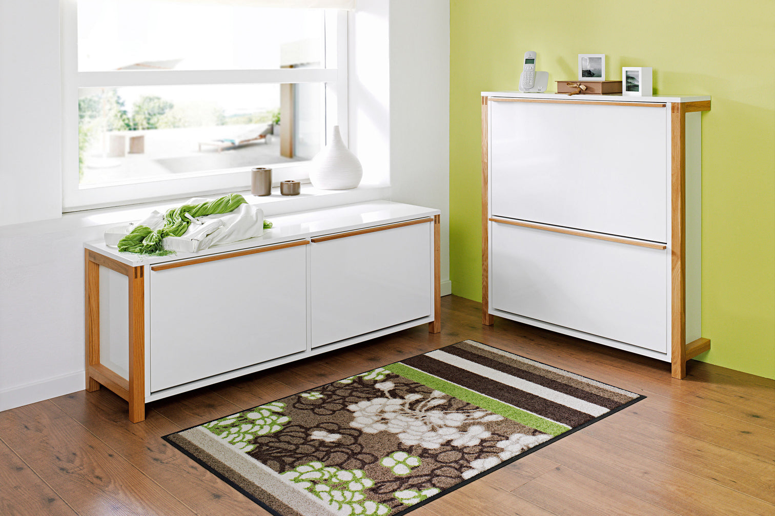 
Modern Shoe Cabinet and Bench "Northgate" - 2-Door