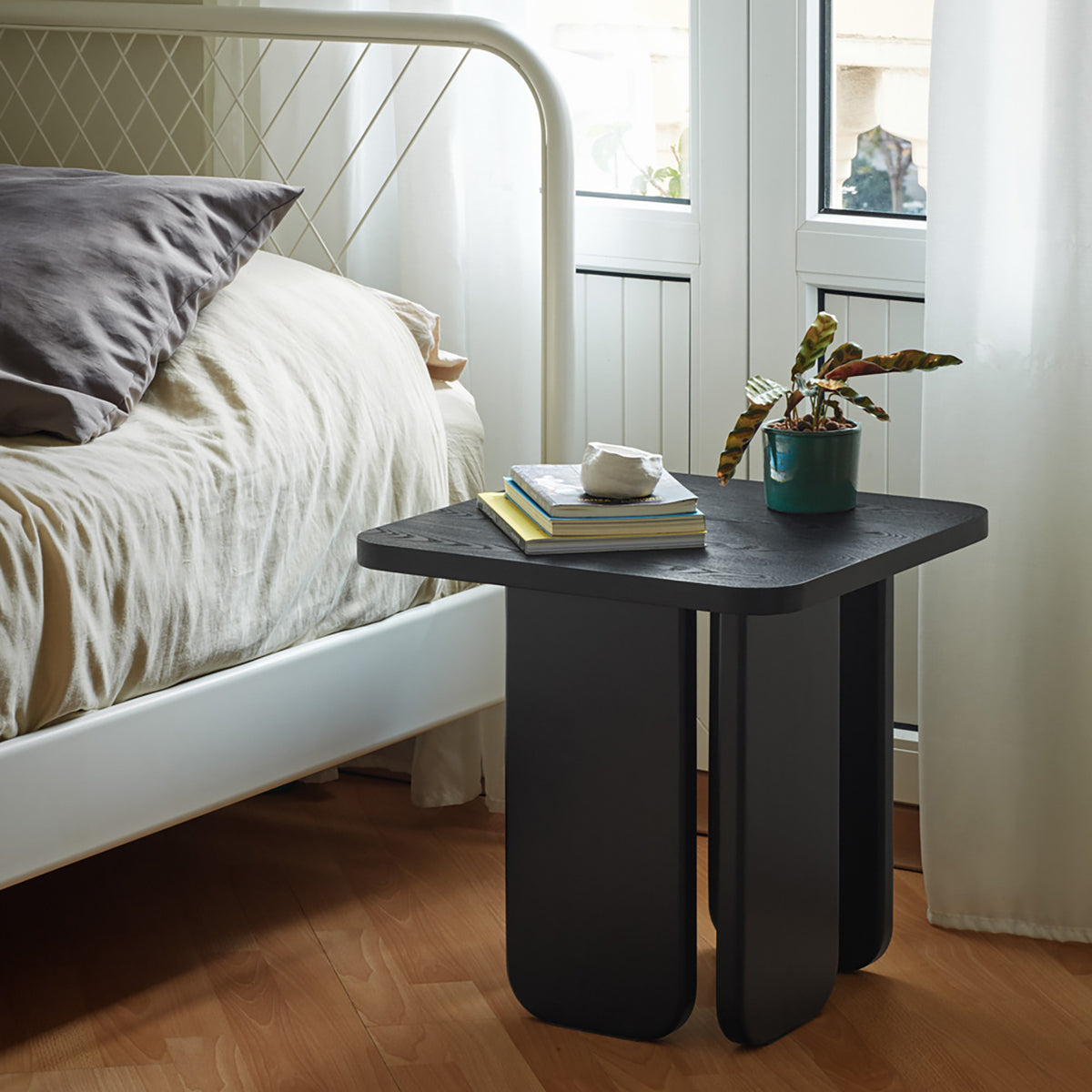 
Designer Side Table "ARQ" - Black