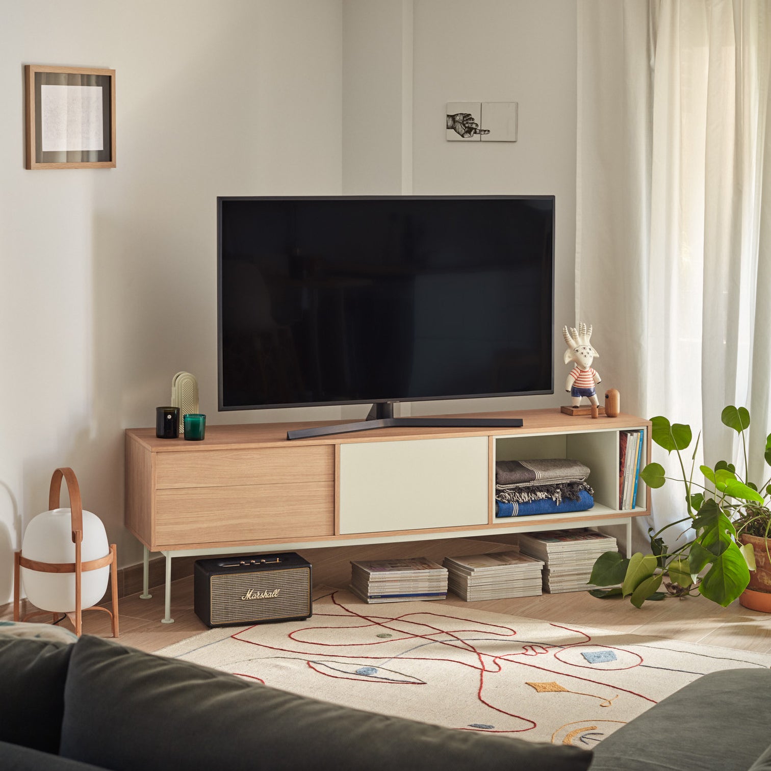 
Design Lowboard „Yoko“ - Cream / Eiche