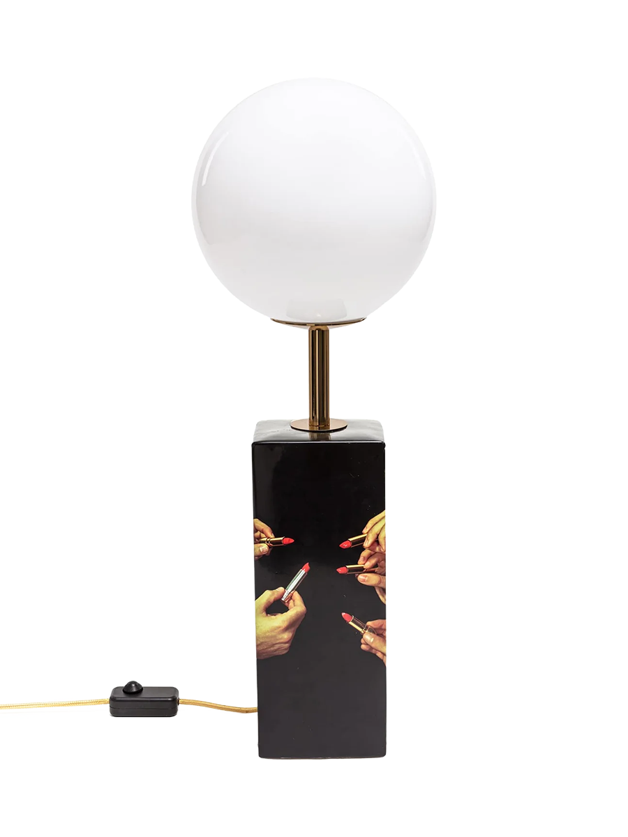 
Grande vase de cheminée design « Toiletpaper Lipstick »