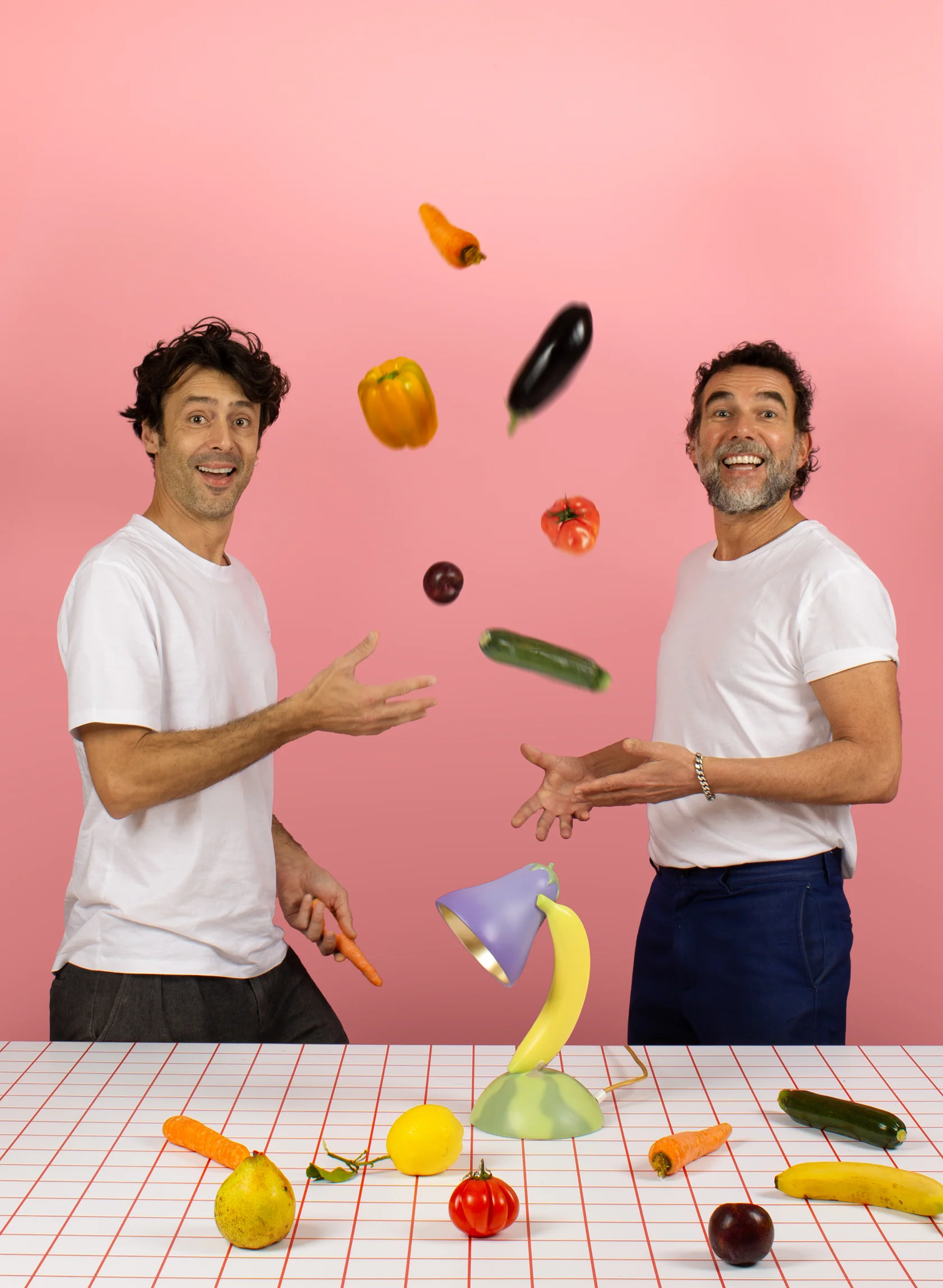 
Lampe de table design « Vitamine Aubergine »