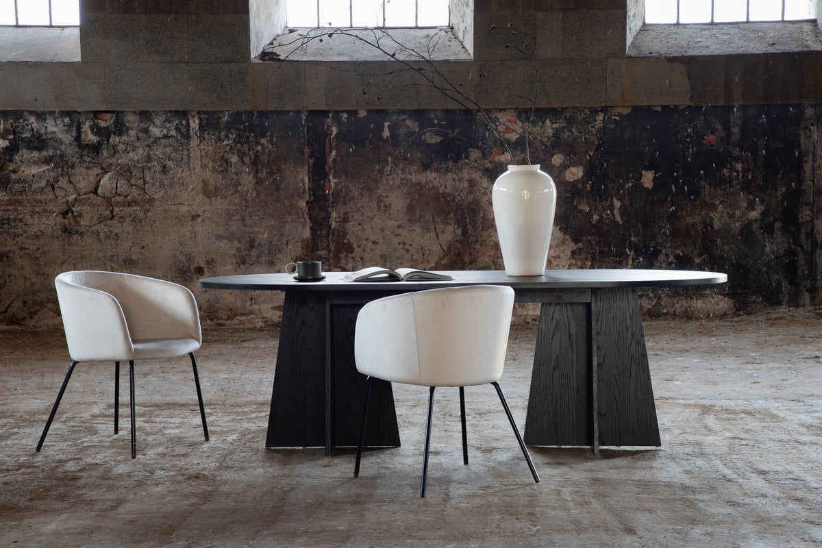 
Ovaler Design Esstisch „Bootcut“ - 230 x 115 cm - Schwarz