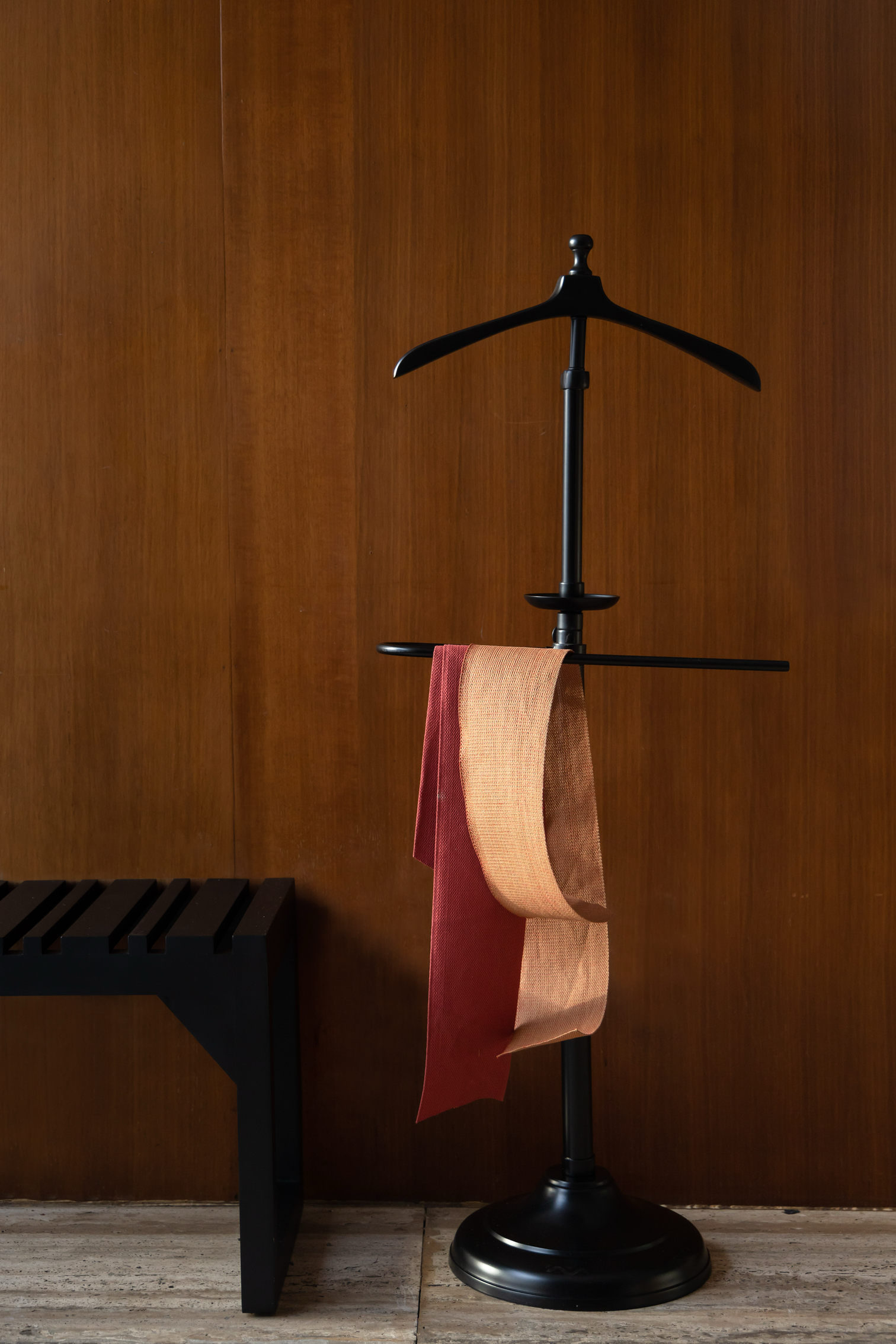 
Banc design fait main « Jakub » - Noir