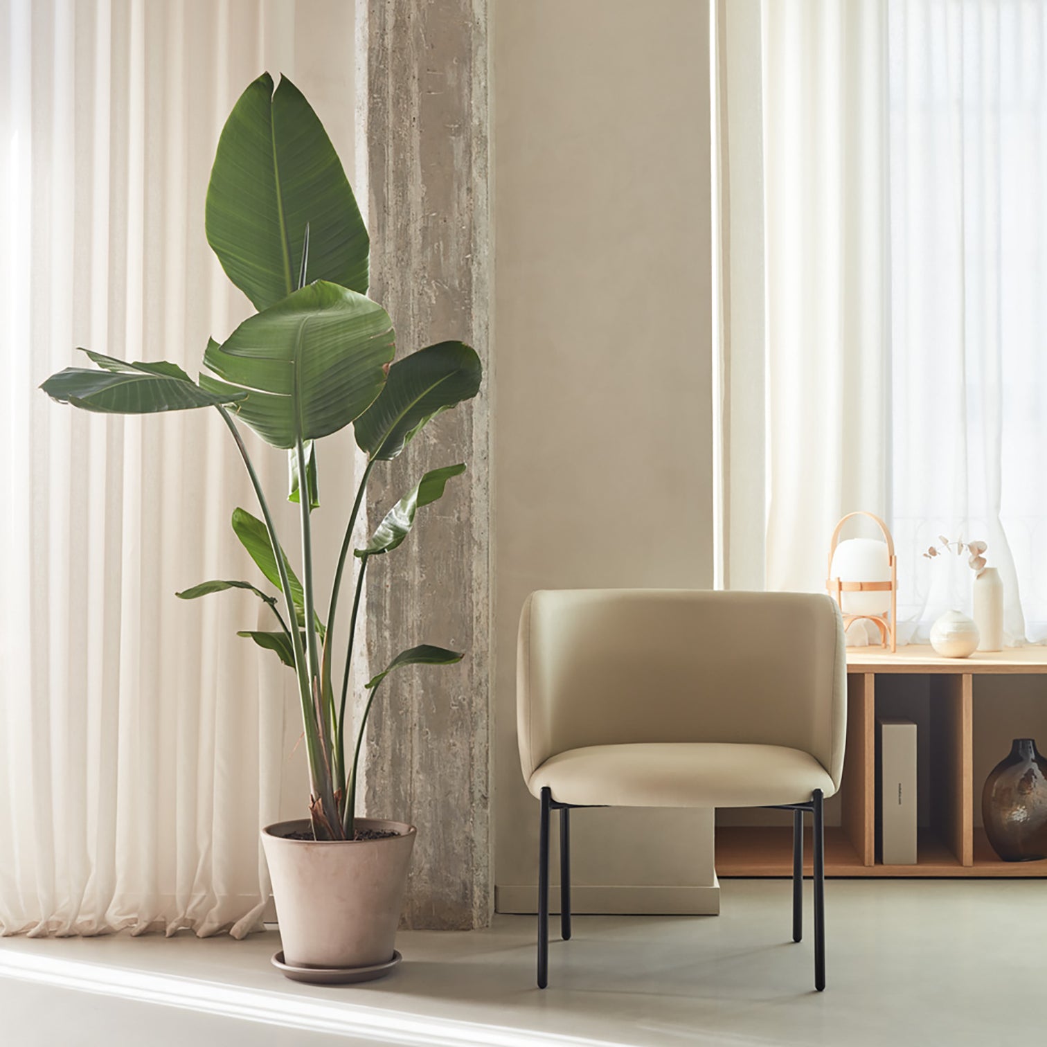 
Design Sessel „Mogi“ mit Armlehnen - Kunstleder Beige