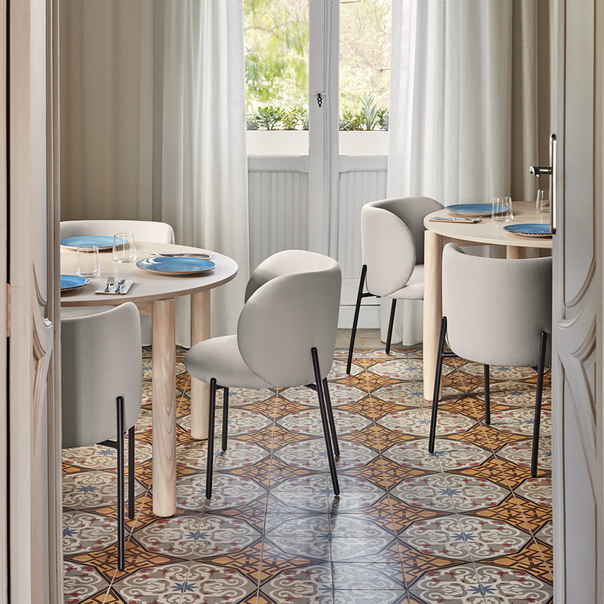 
Sedia con braccioli premium «Mogi» - Grigio chiaro