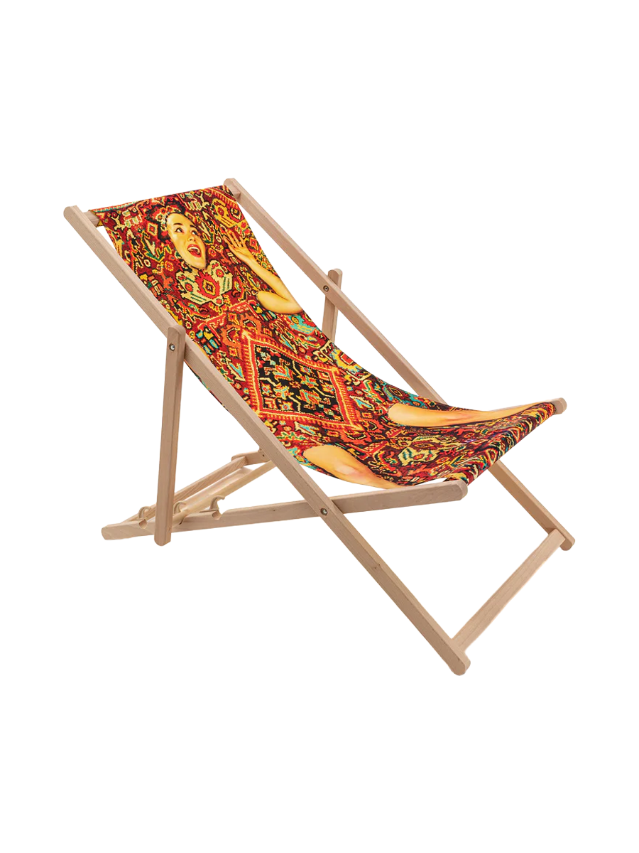 
Chaise longue design « Toiletpaper Lady on Carpet »