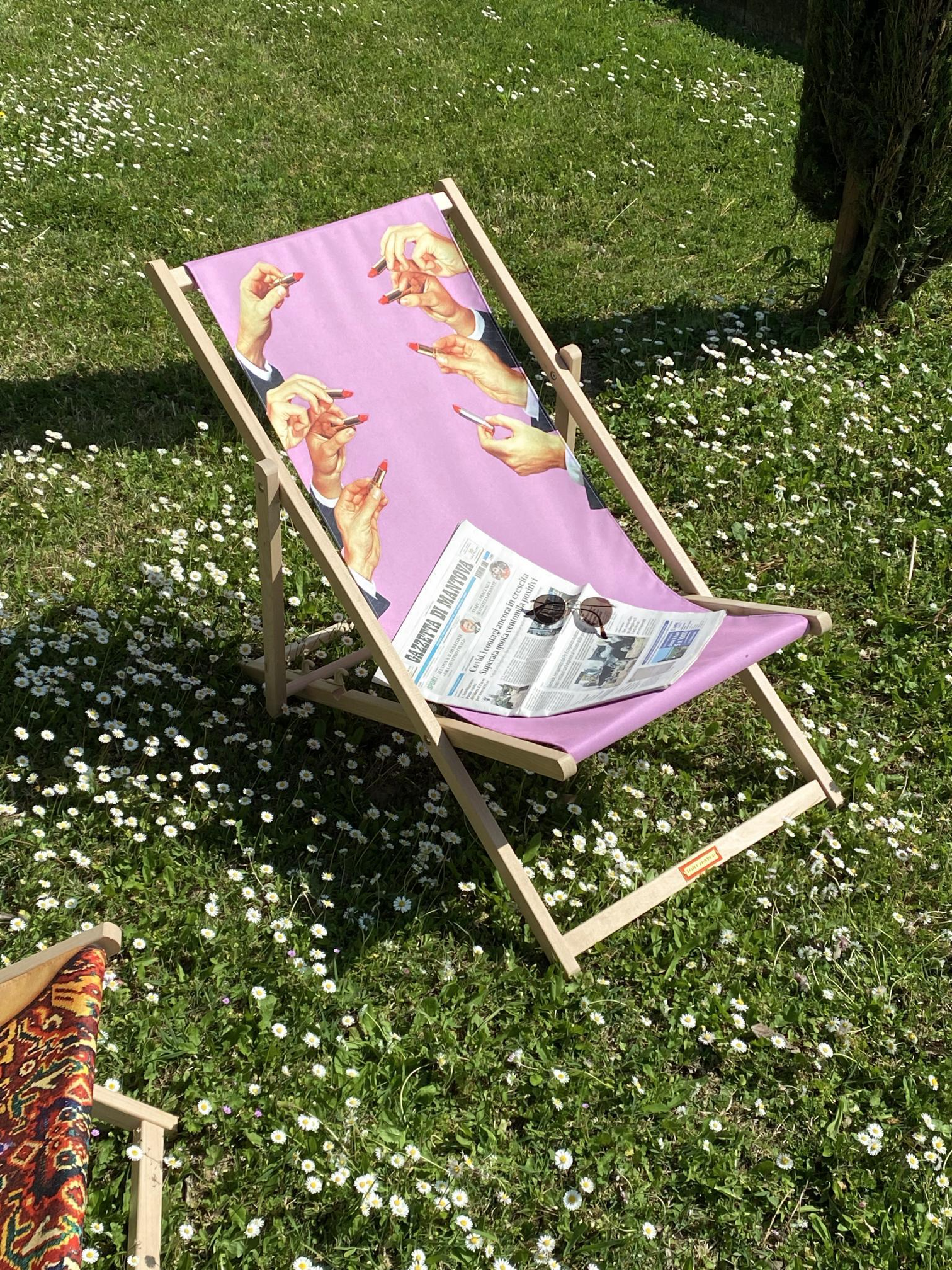 
Chaise longue design « Toiletpaper Lipstick »