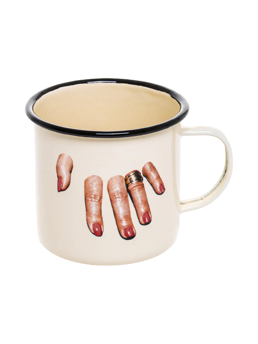 
Design Becher „Toiletpaper Fingers“ aus Emaille