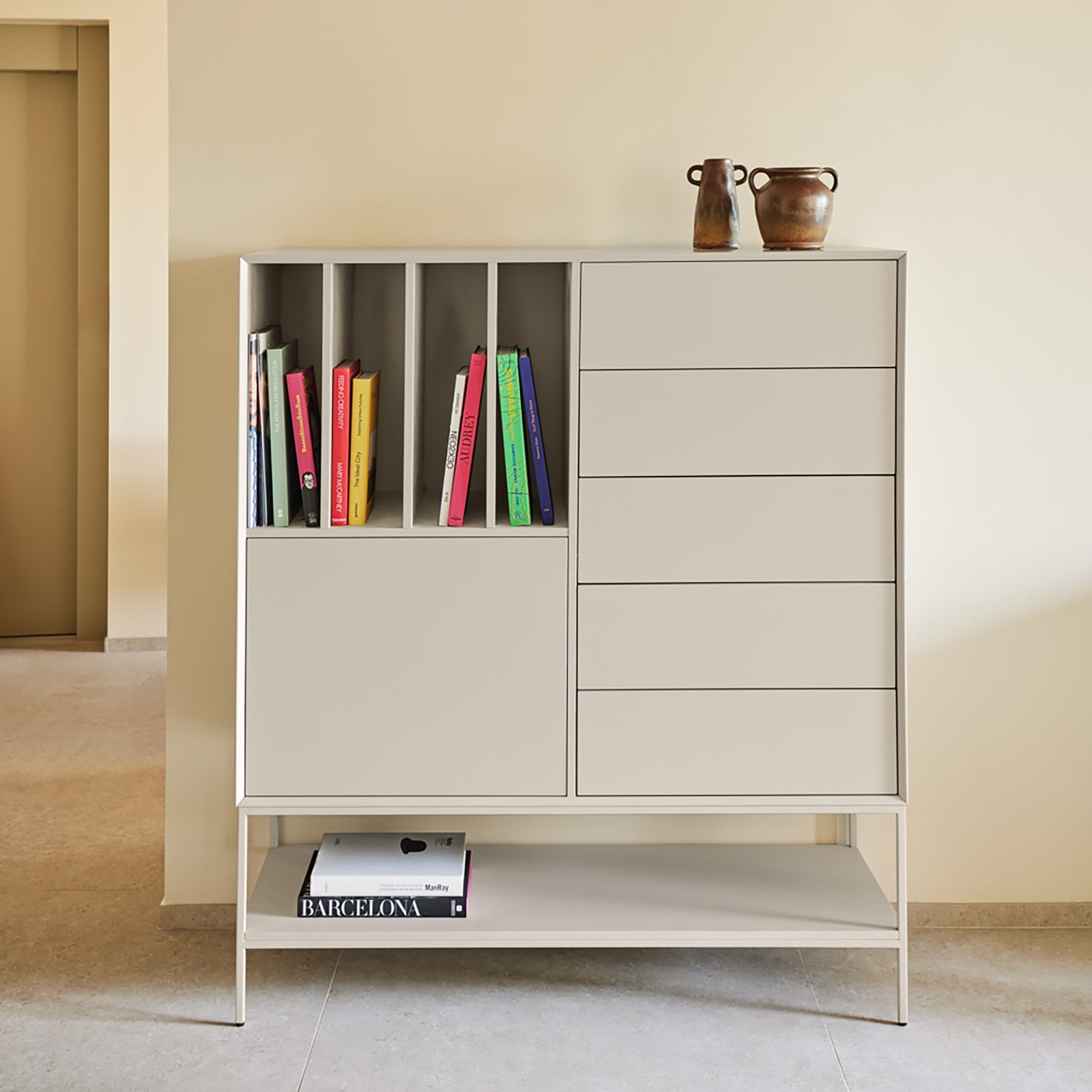 
Grand bahut design «Platt» - Sable