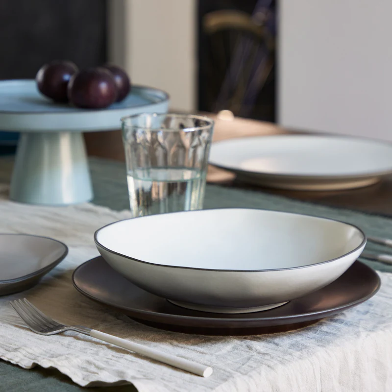 
Assiette creuse et à pâtes artisanale « Stacked Organic » - Sel