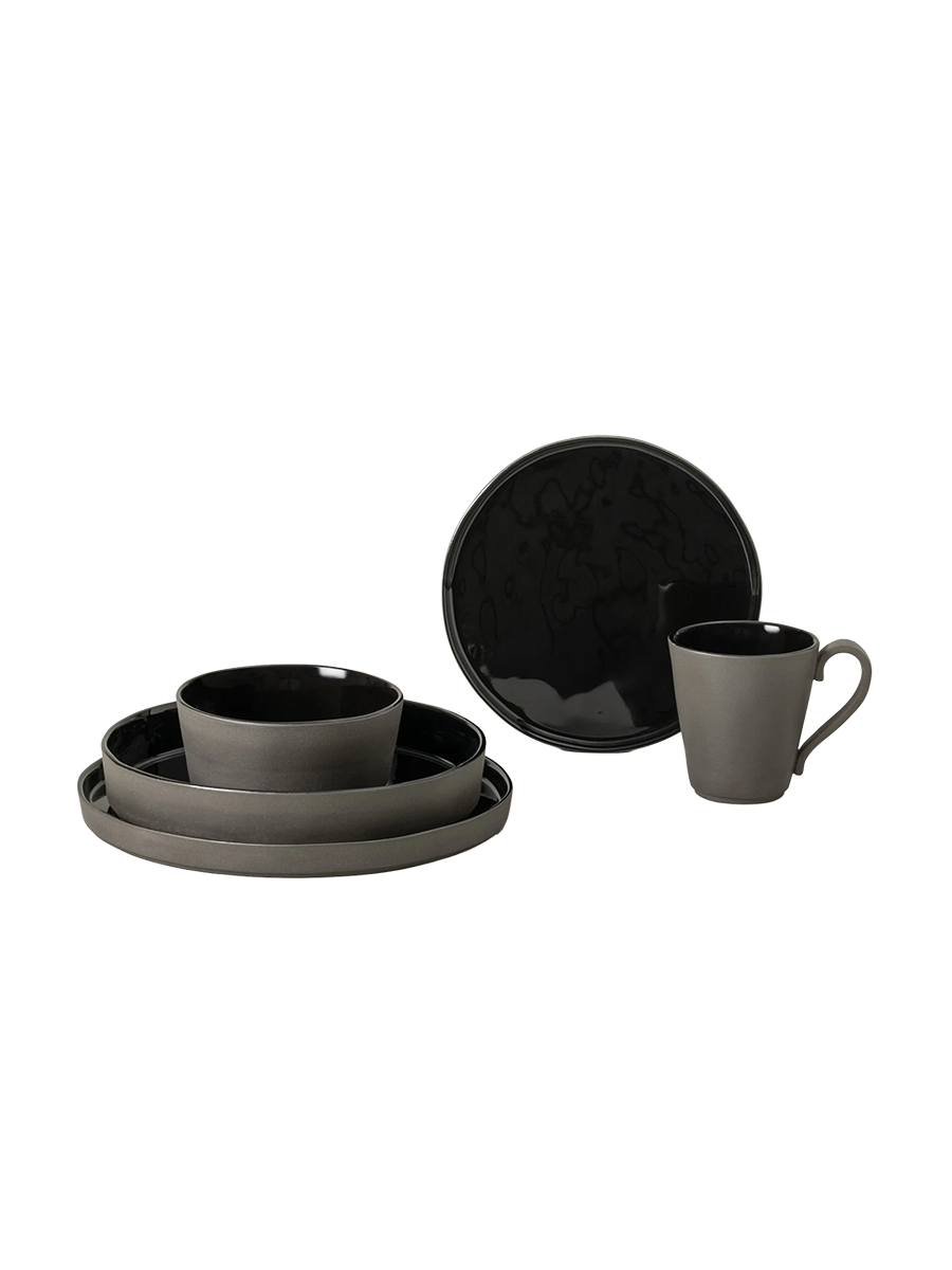 
Handgefertigtes Geschirr-Set „Lagoa Eco-Grés Black“, 5-teilig