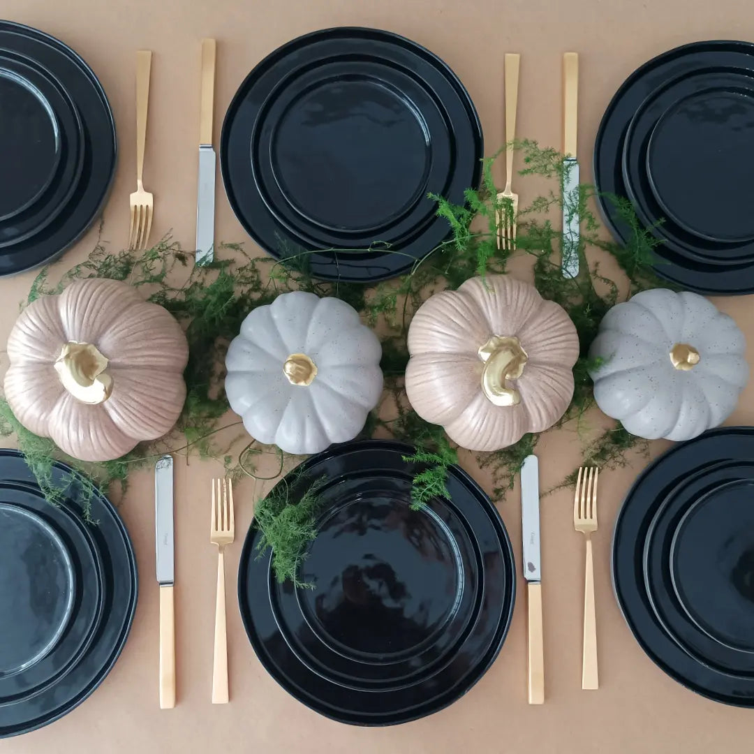 
Handgefertigtes Geschirr-Set „Lagoa Eco-Grés Black“, 6 Personen, 30-teilig