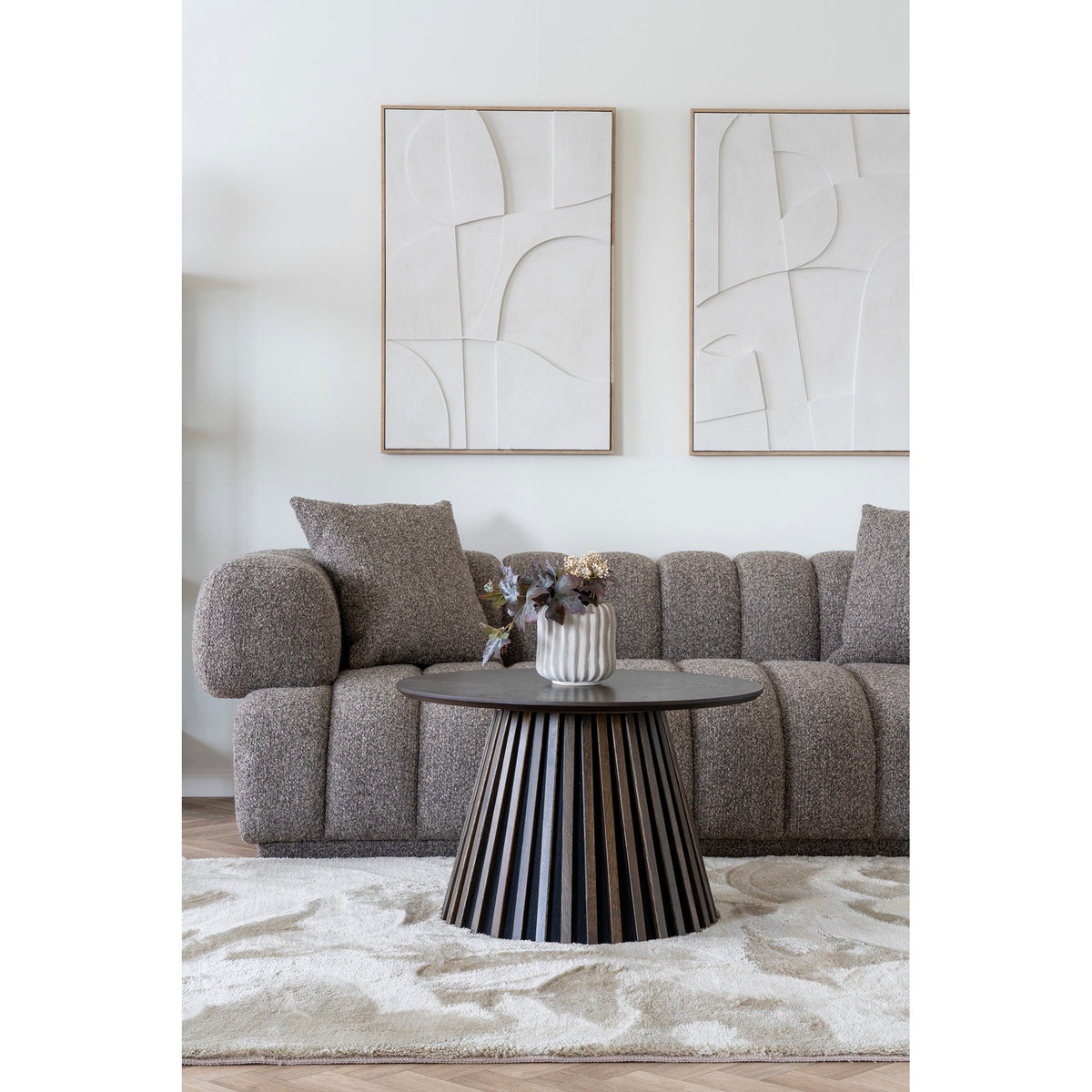 
Table basse ronde design « Osakka » - Chêne brun foncé / Ø 70 cm