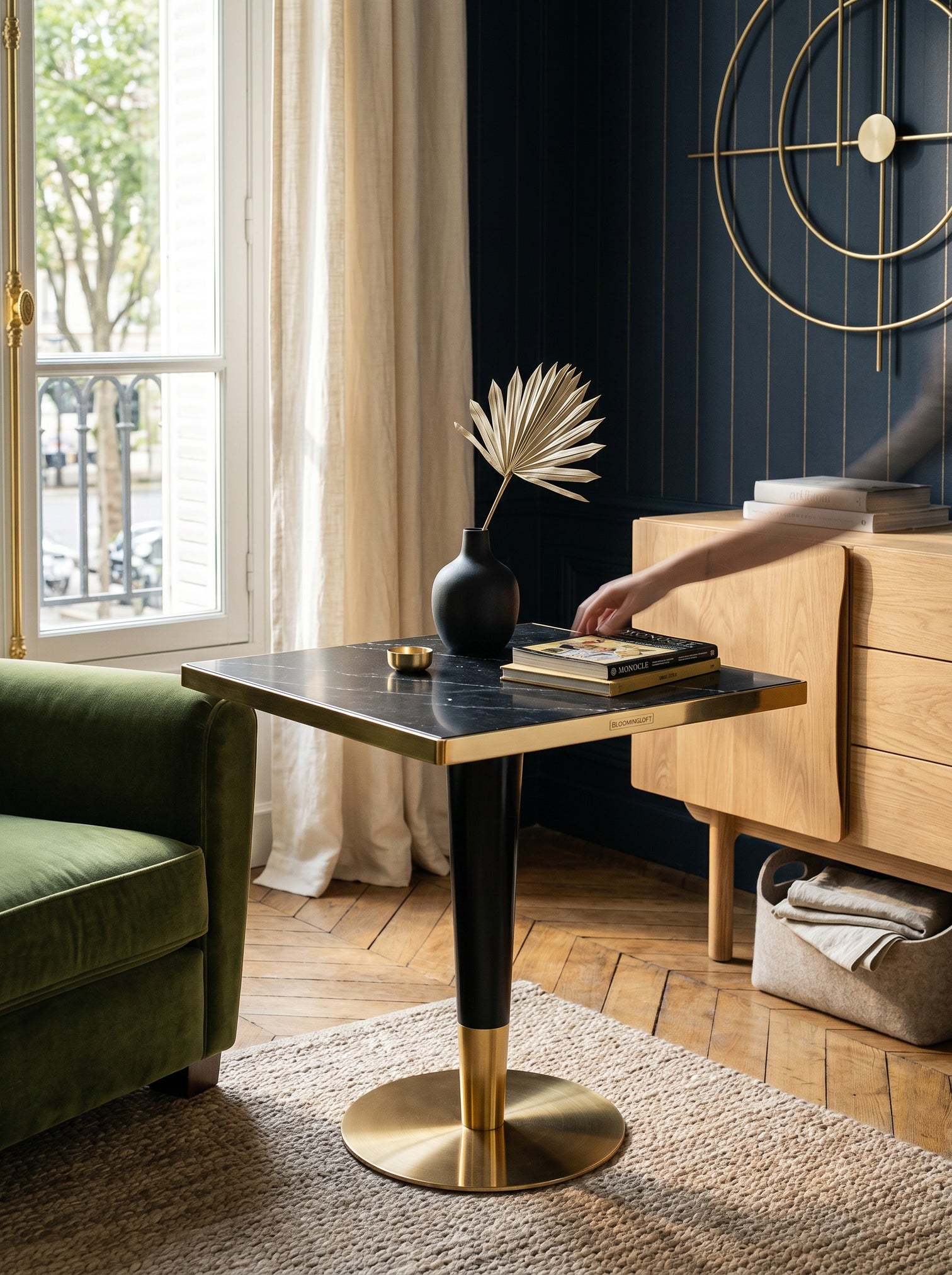 
Table de bistrot design « Can Roca » en acier inoxydable et marbre artificiel