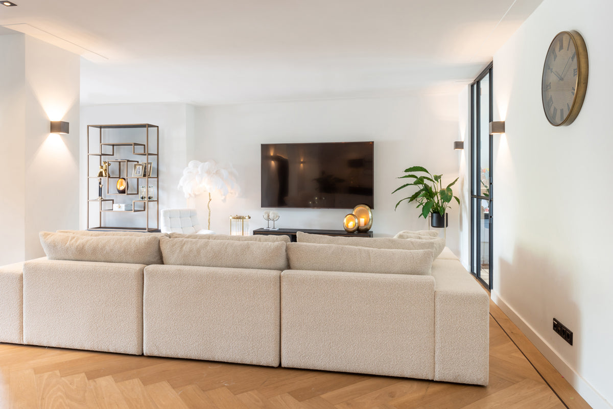 
Grosses Design Regal „Hunter“ aus massiver Eiche