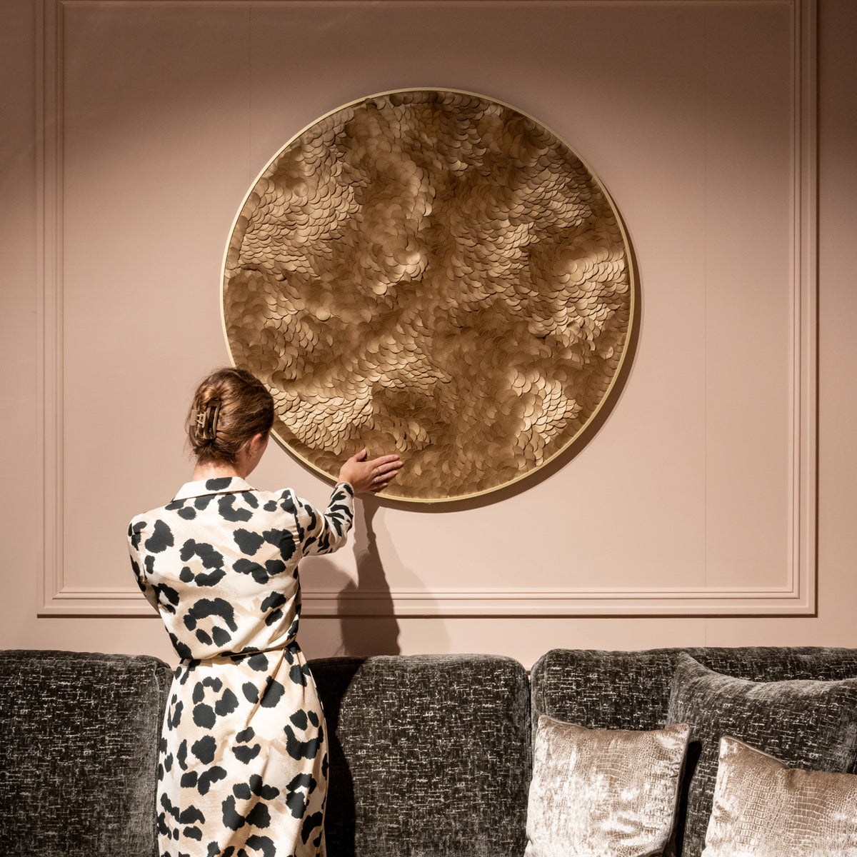 
Design Wandbild „Bloom“ mit Leder und 3D Effekt, Ø 110 cm