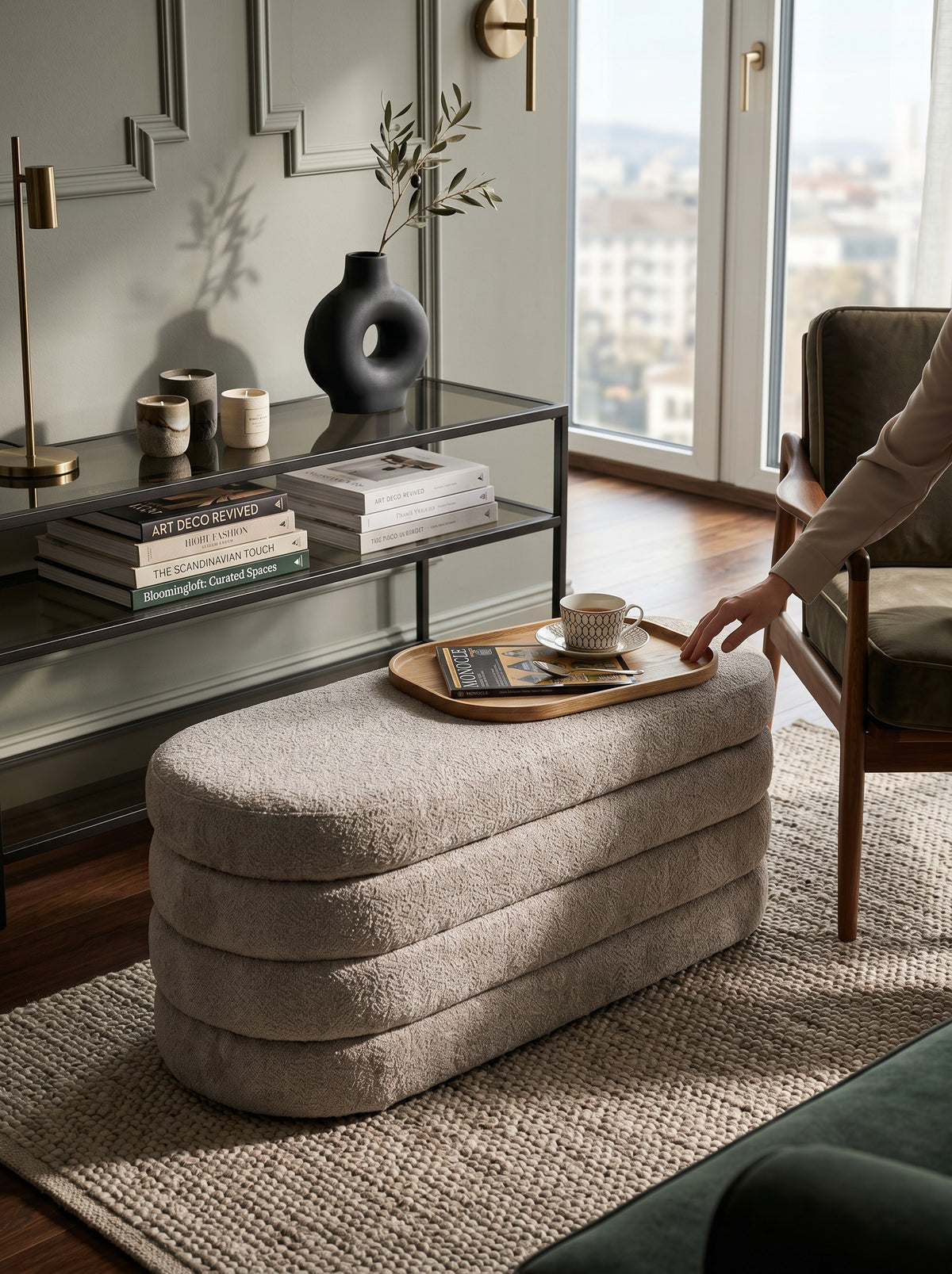 
Panca di design “Adele” con spazio contenitore