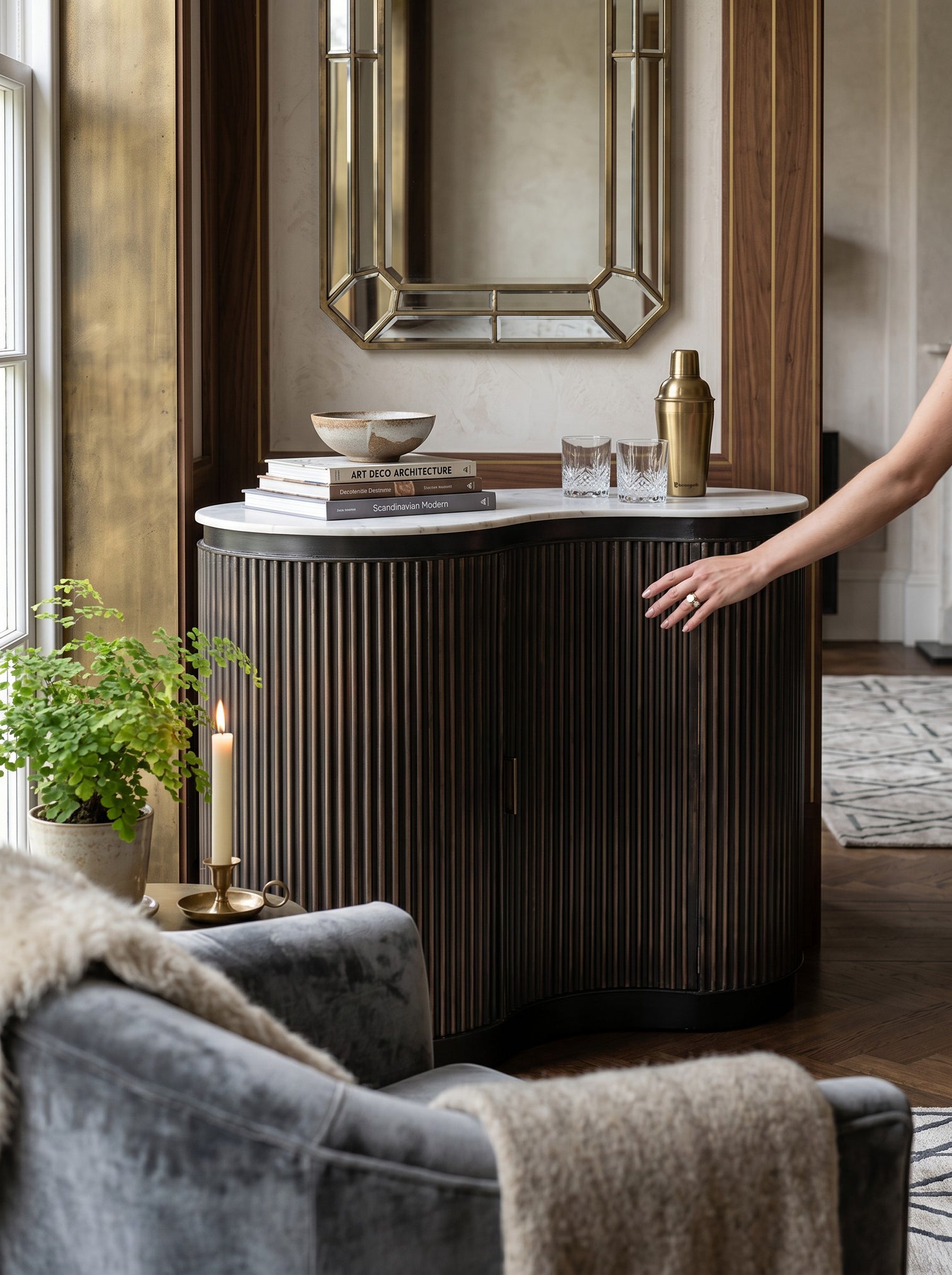 
Table de bar/Meuble bar design « Mayfield » 120 x 100 cm