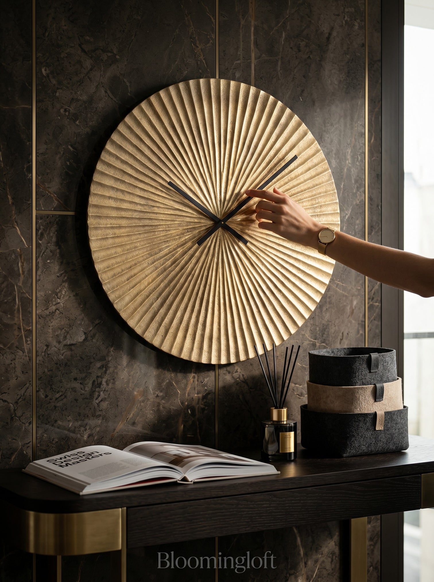 
Grosse Design Wanduhr „Mace“ Ø 72 cm