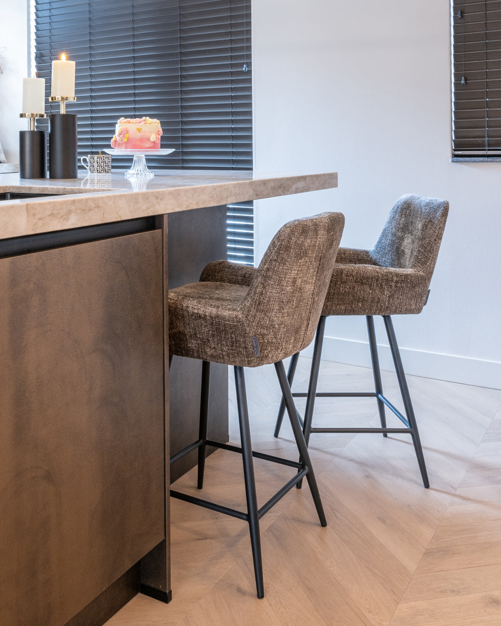 
Sgabello da bar di design girevole “Linsey”, set da 2 - Chenille Tortora