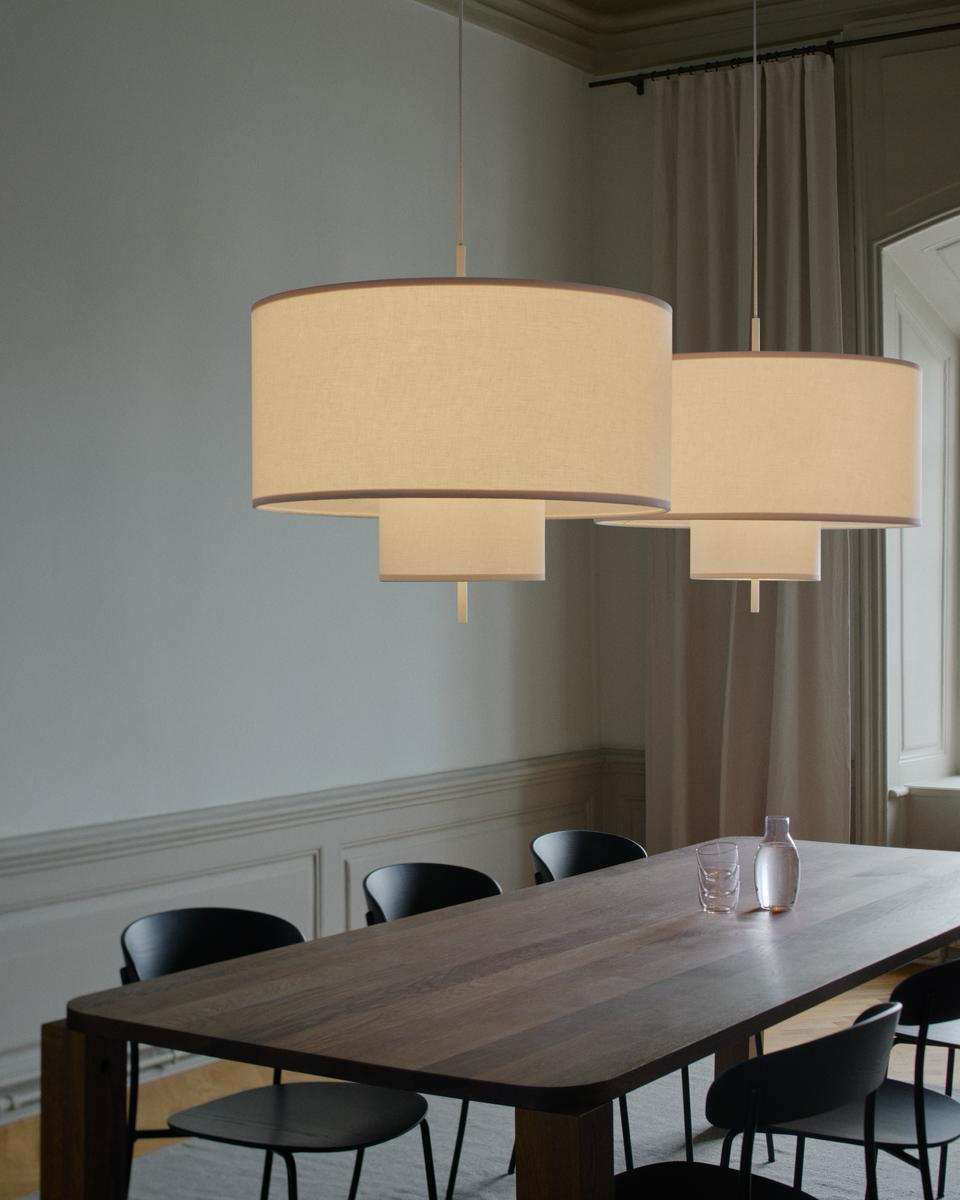 
Grande suspension design « Margin », différentes tailles - Abat-jour : blanc, câble : blanc / Ø 70 cm