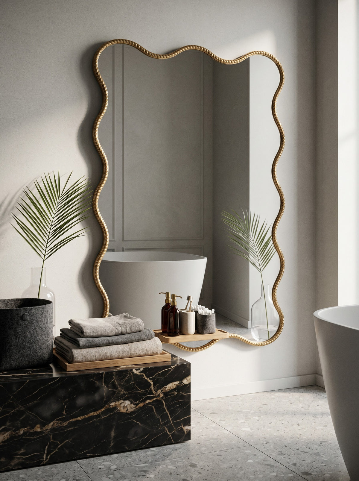 
Specchio da parete di design «Laurel»