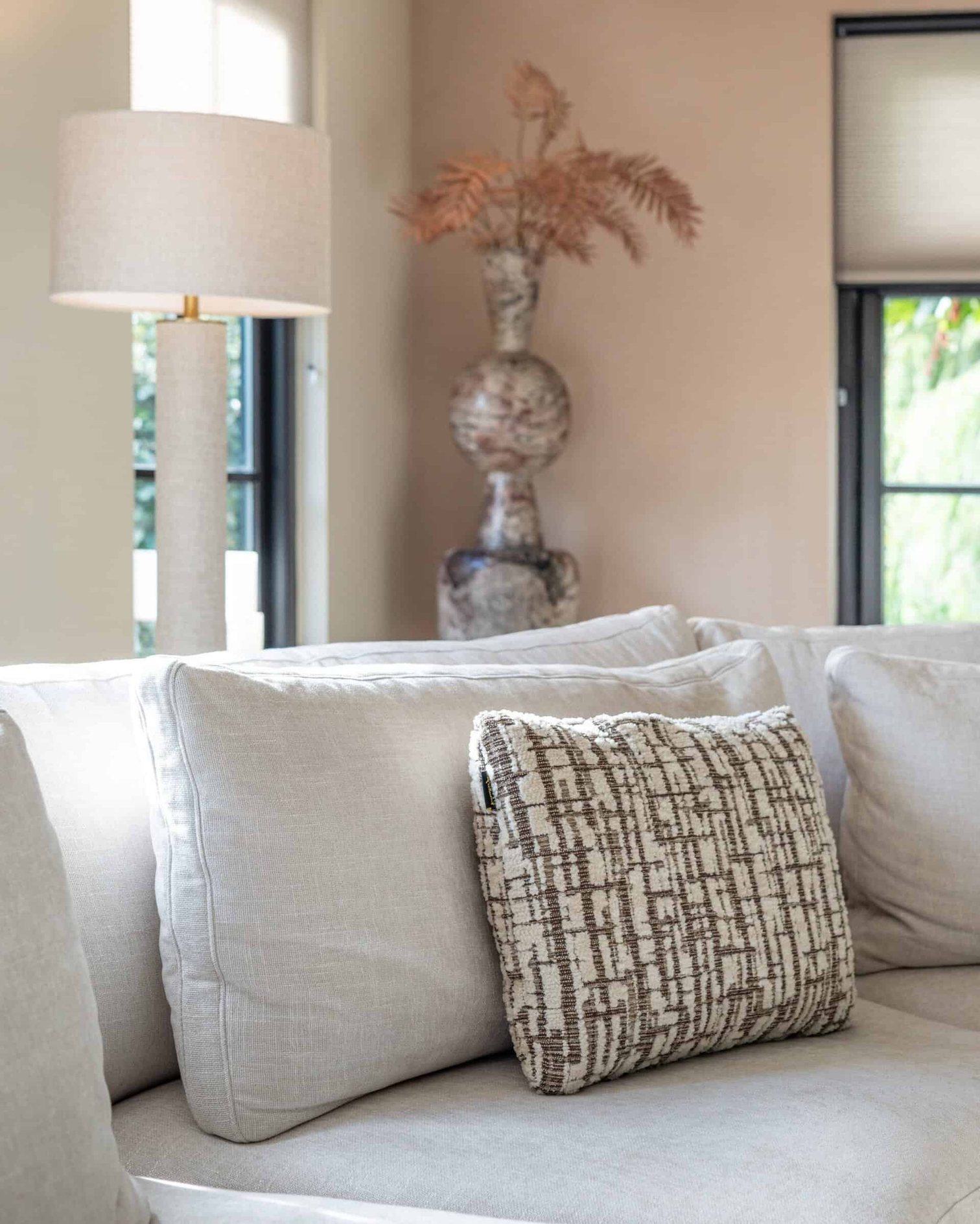 
Designer Pillow "Oliv", various sizes - 40 x 60 cm