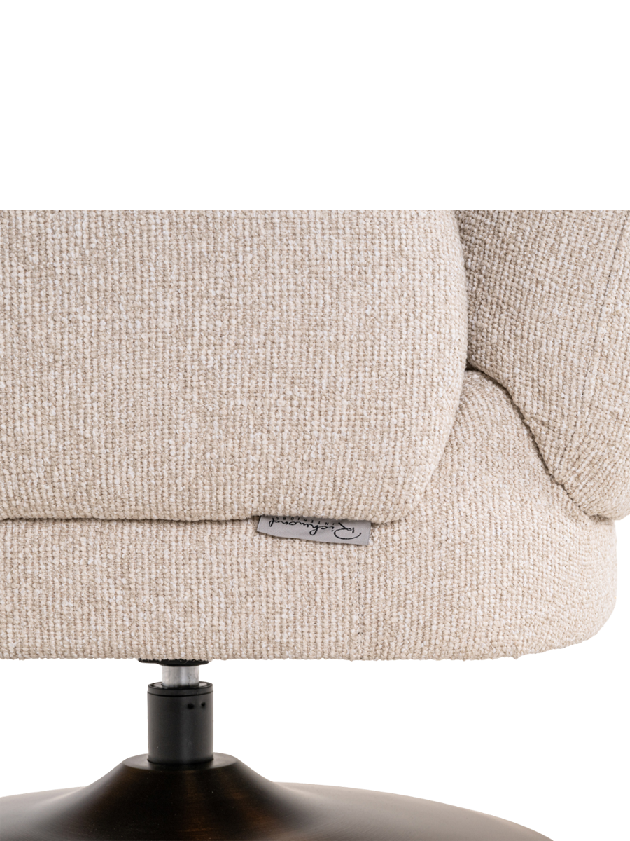 
Poltrona di design «Kagney»