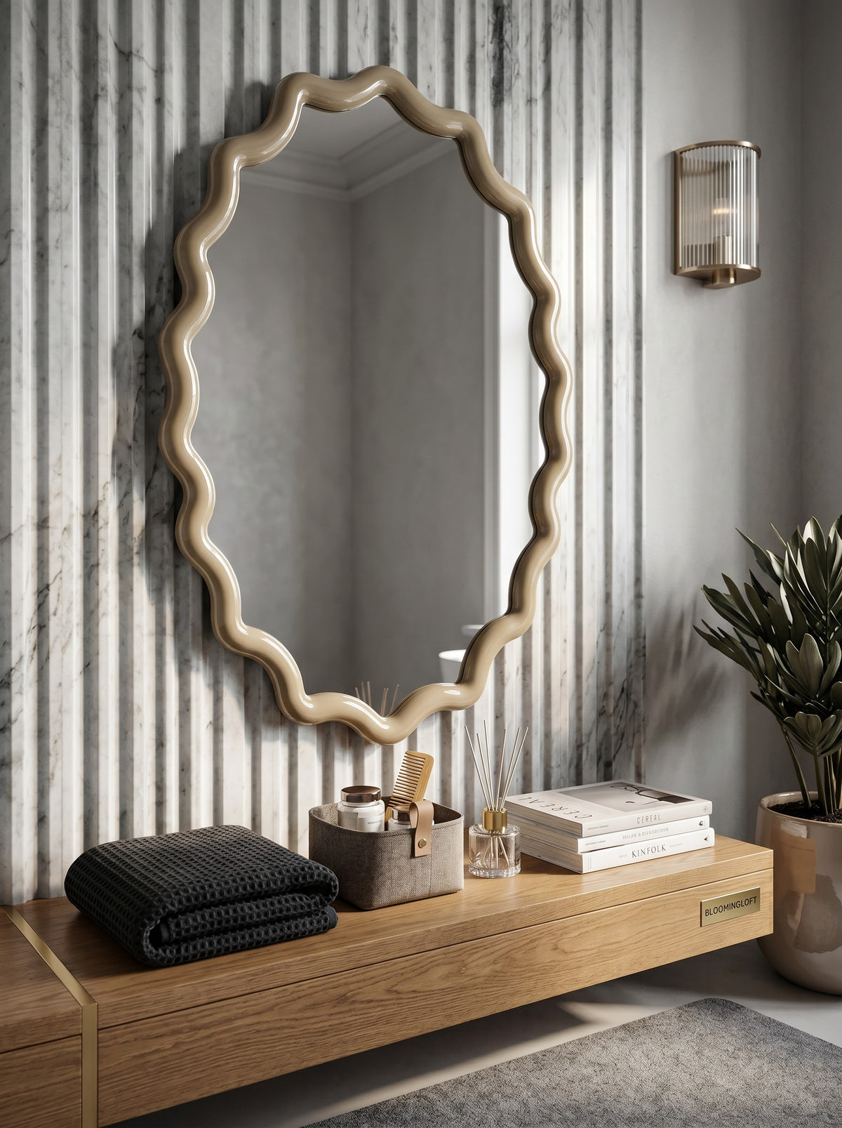 
Grande specchio da parete ovale di design «Morgan»