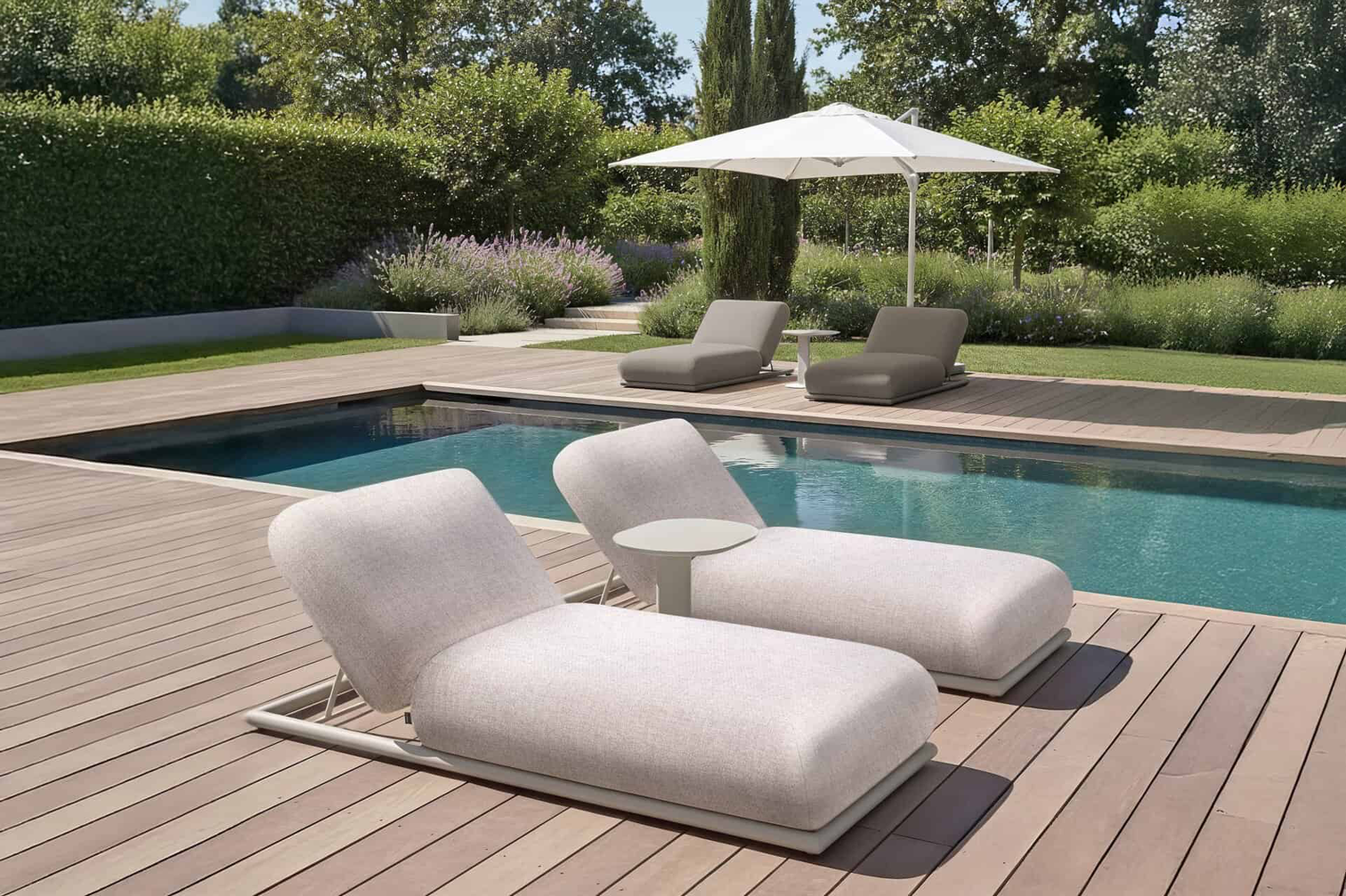 
High-Quality Outdoor Daybed "Sullivan" - Greige Alpine