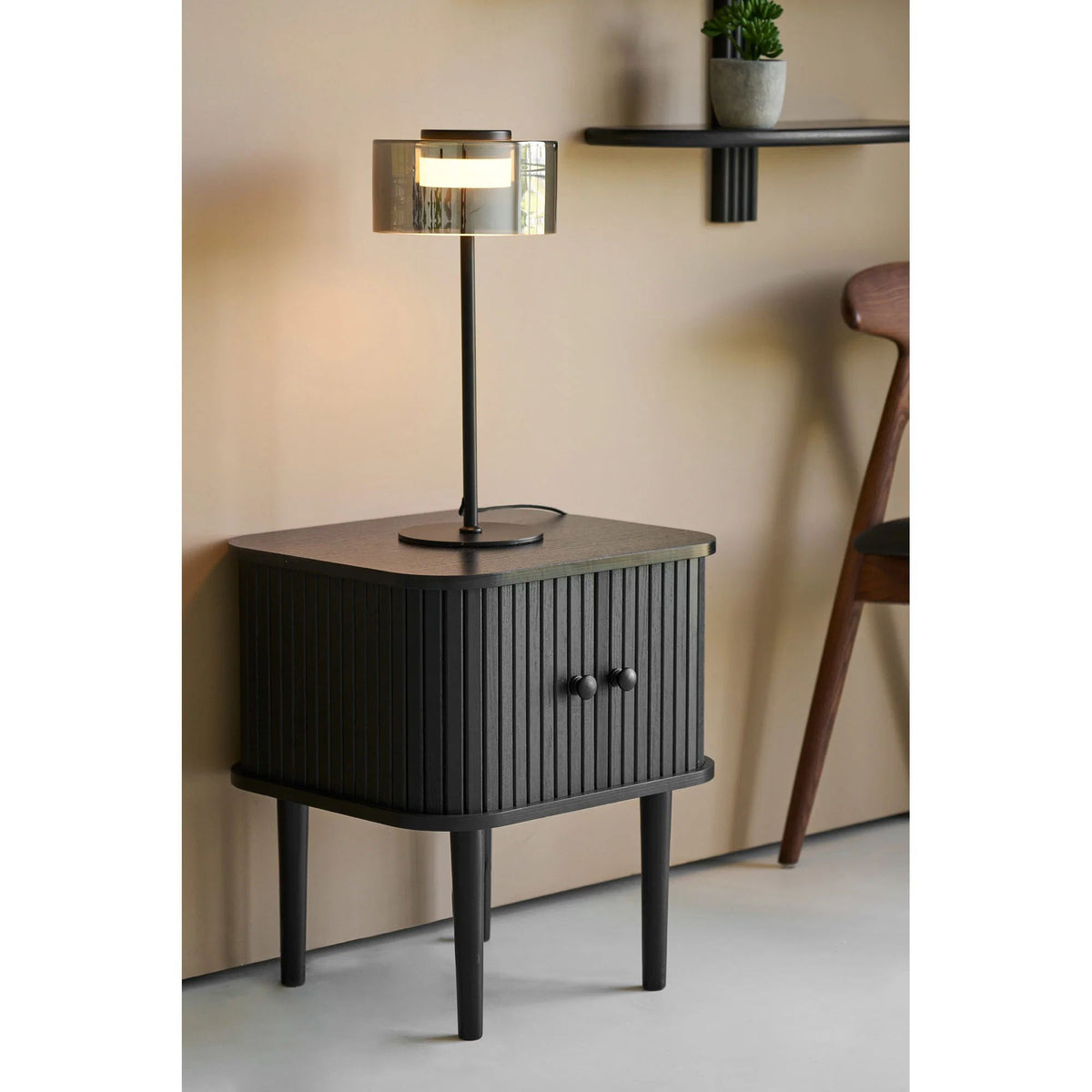 
Tavolino laterale e comodino di design «Niclas» - Nero