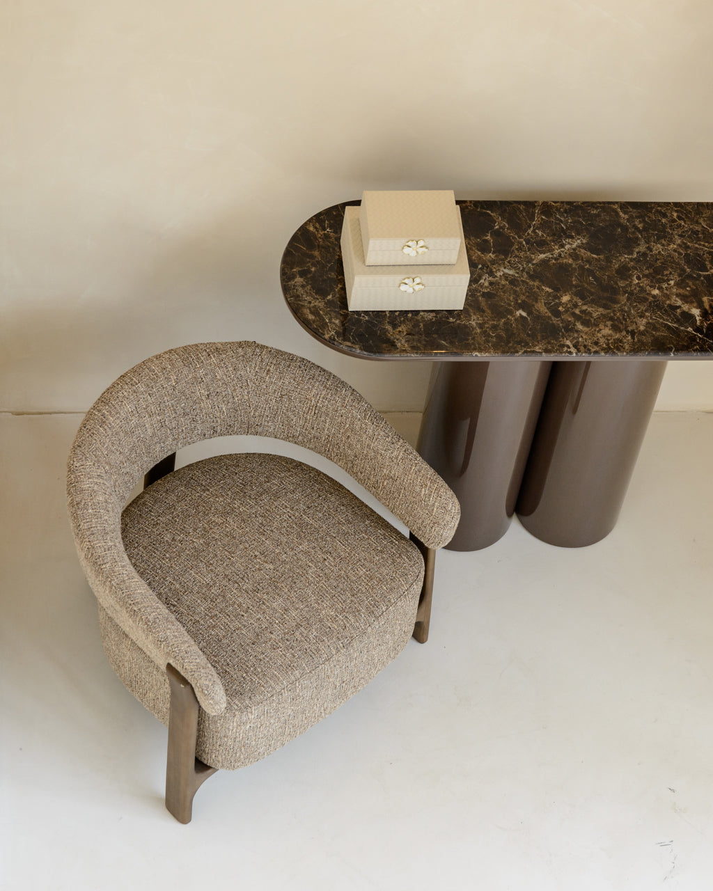 
Tavolo consolle di design «Almundi»
