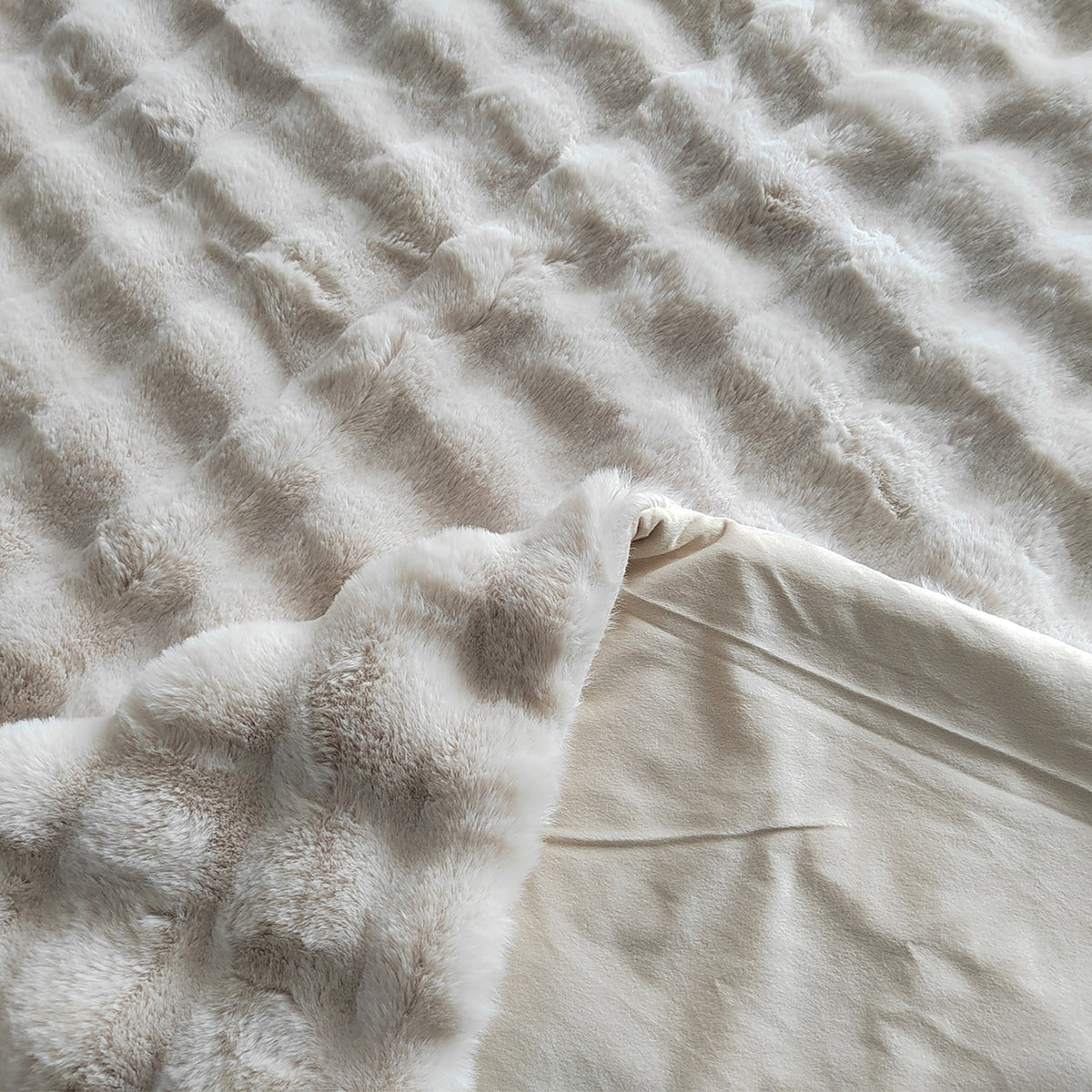 
Plaid di design «Cosy Fluff», diverse misure - 200 × 150 × 3.5 cm