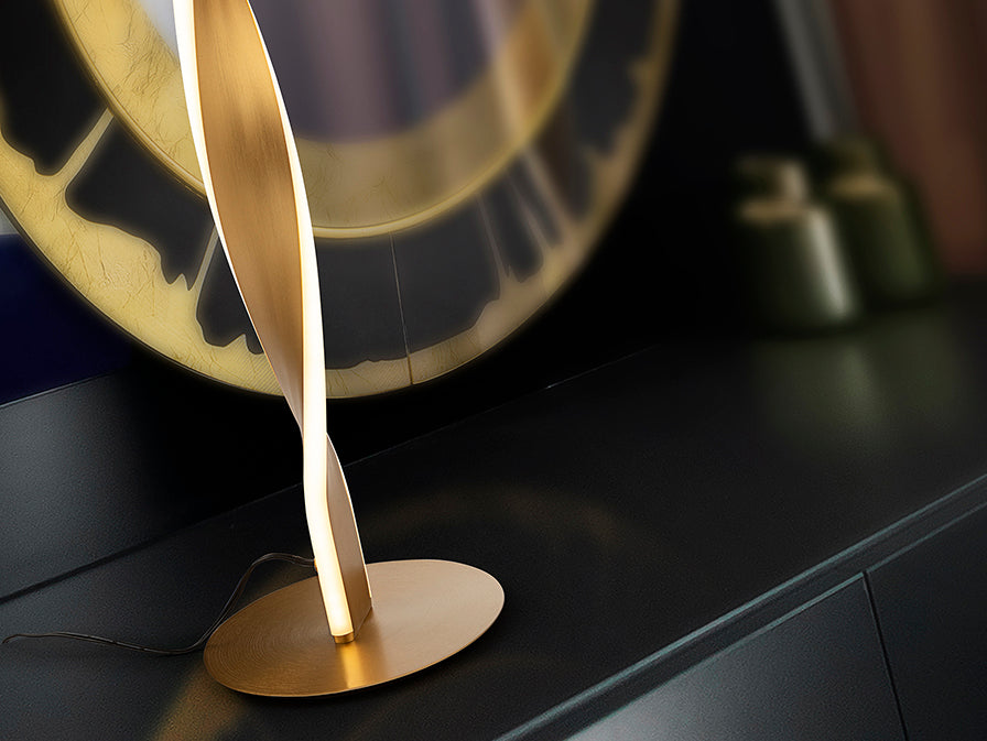 
LED Design Tischlampe „Twist“