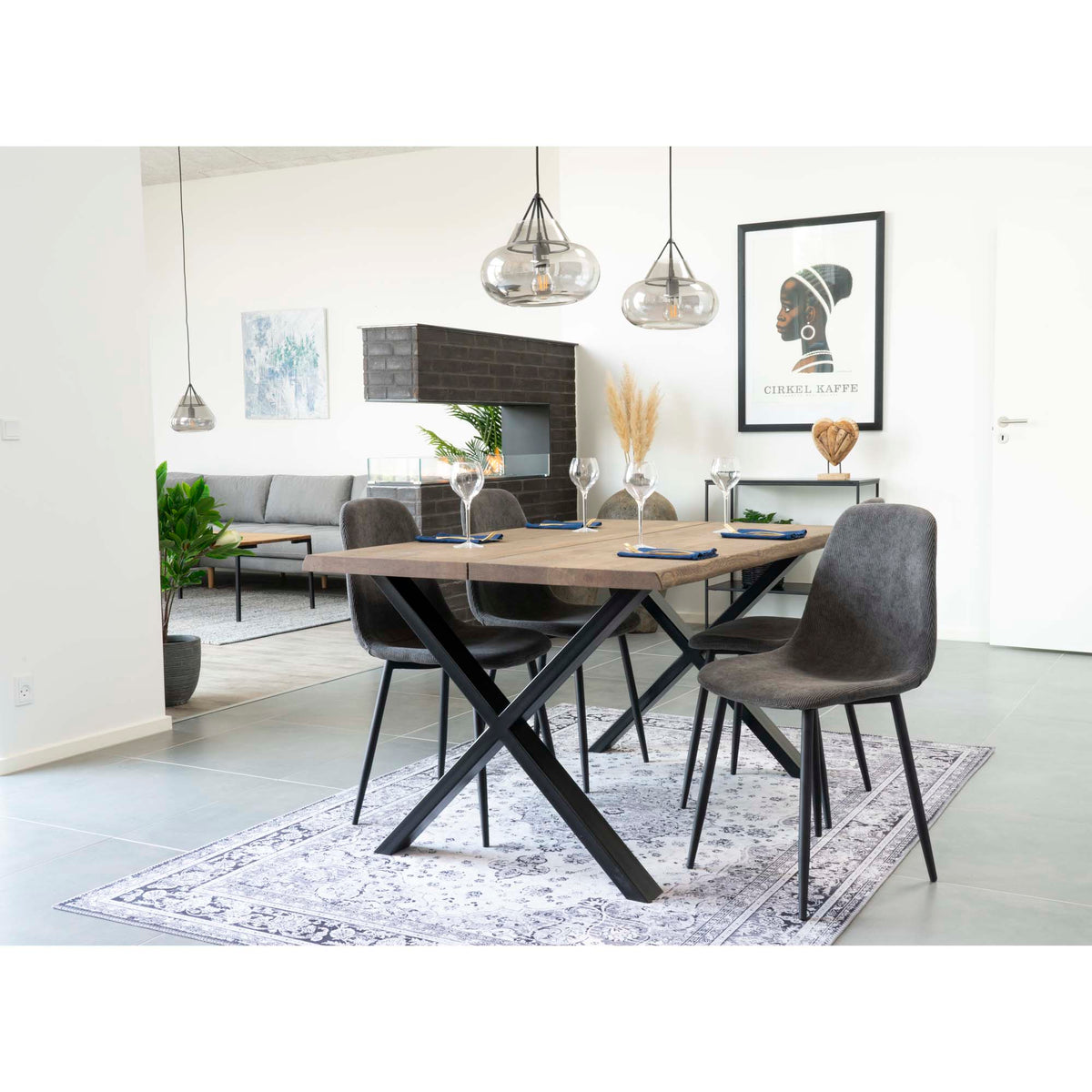 
Tavolo da pranzo in legno massello allungabile «Toulons» 140-240 x 95 cm - Rovere Marrone scuro / Senza prolunghe