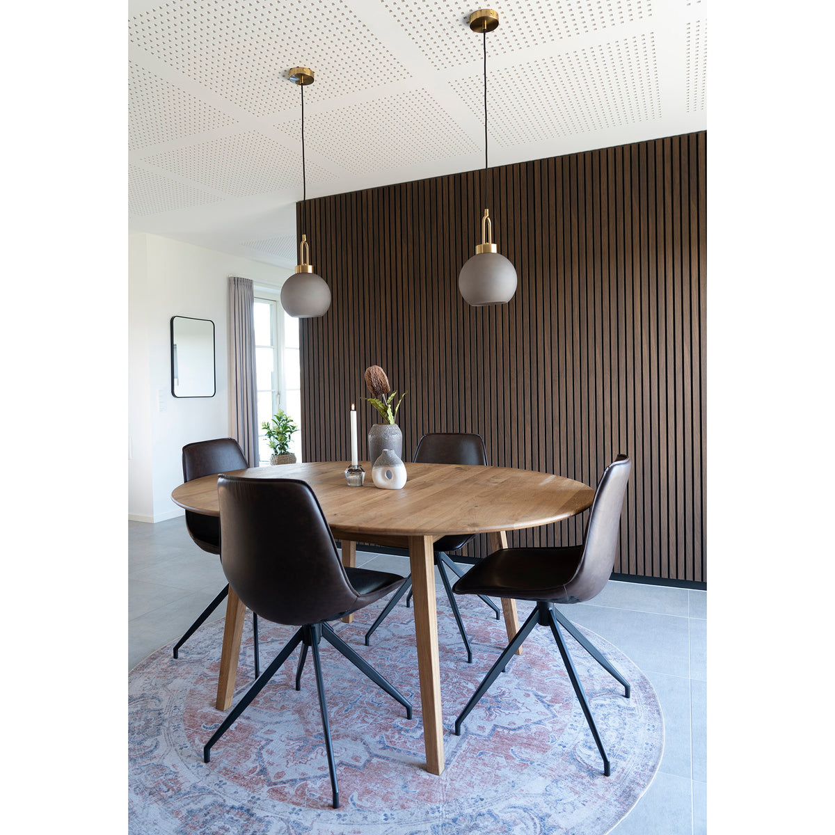 
Tavolo da pranzo in legno massello allungabile «Metzo» 118-158 x 118 cm - Naturale