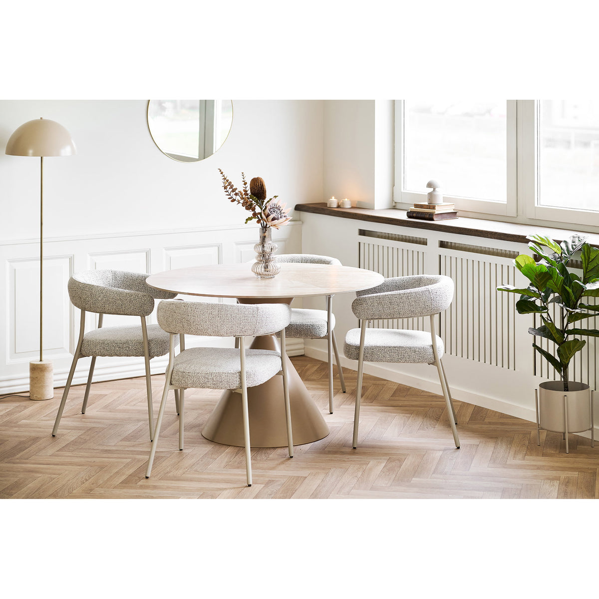 
Tavolo da pranzo di design rotondo «Annecy» con piano in ceramica