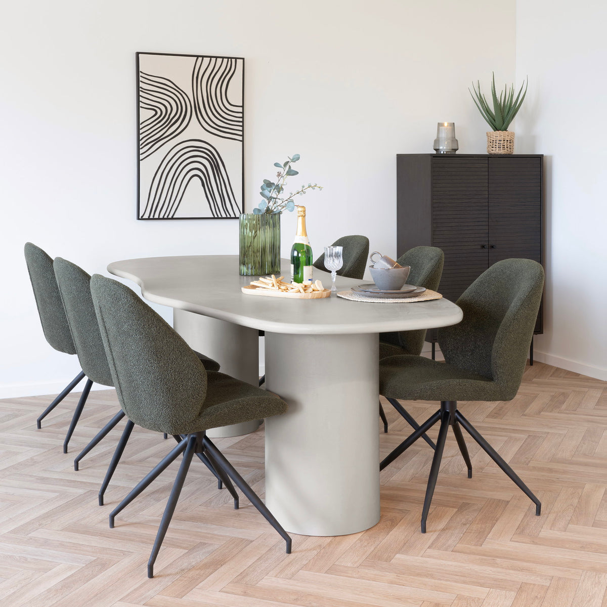 
Tavolo da pranzo di design asimmetrico «Maranolo» - 200 x 96 cm