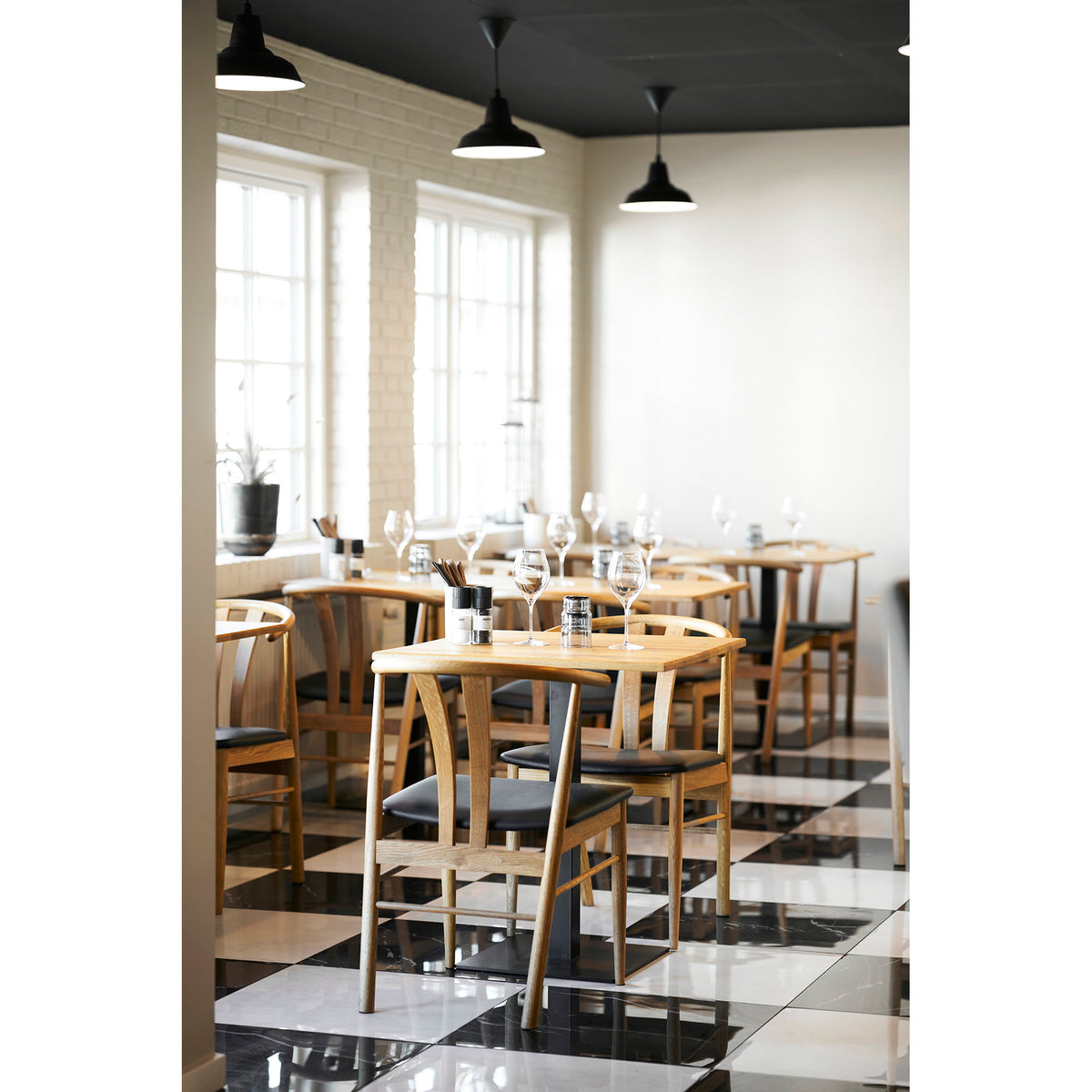 
Tavolo bistrot in legno massello «Lignano» - Rovere Naturale