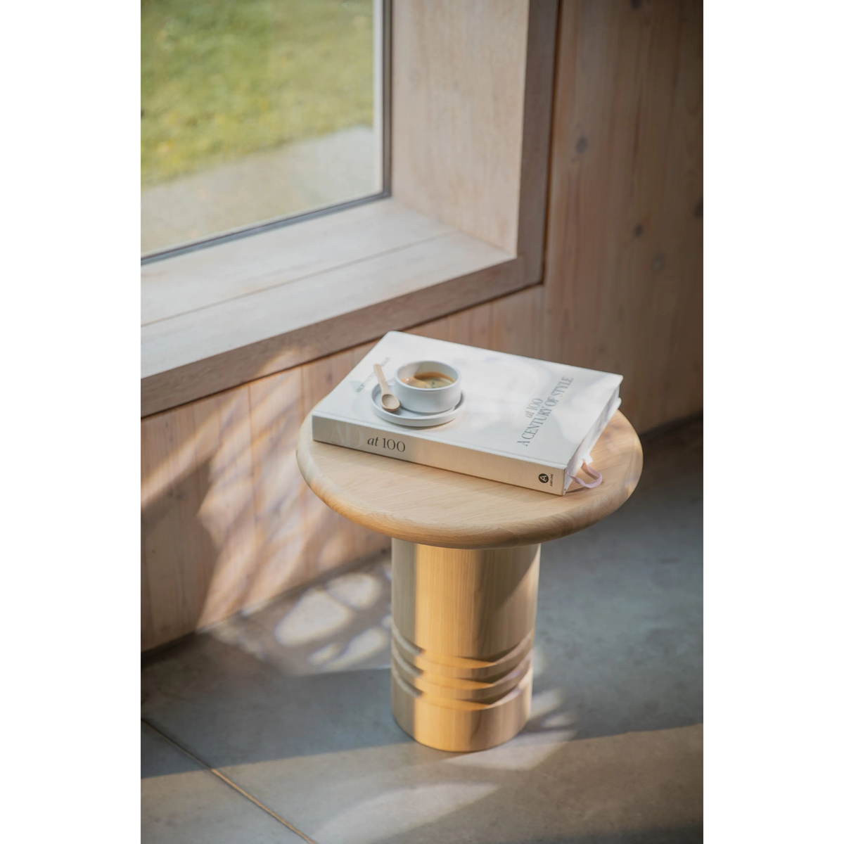 
Solid Design Side Table "Chuck"