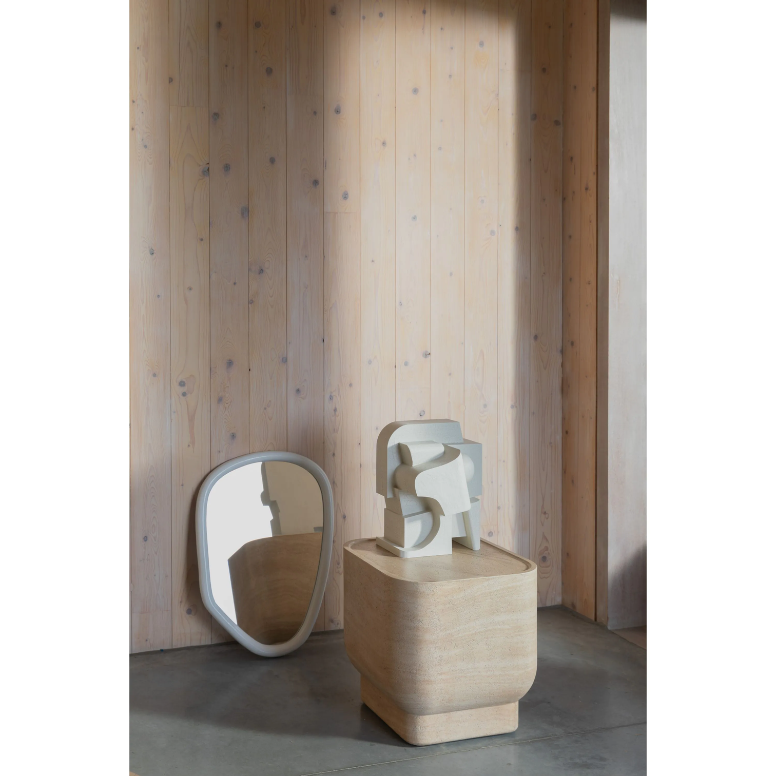 
"Noble Pill" Cement In/Outdoor Side Table - Square