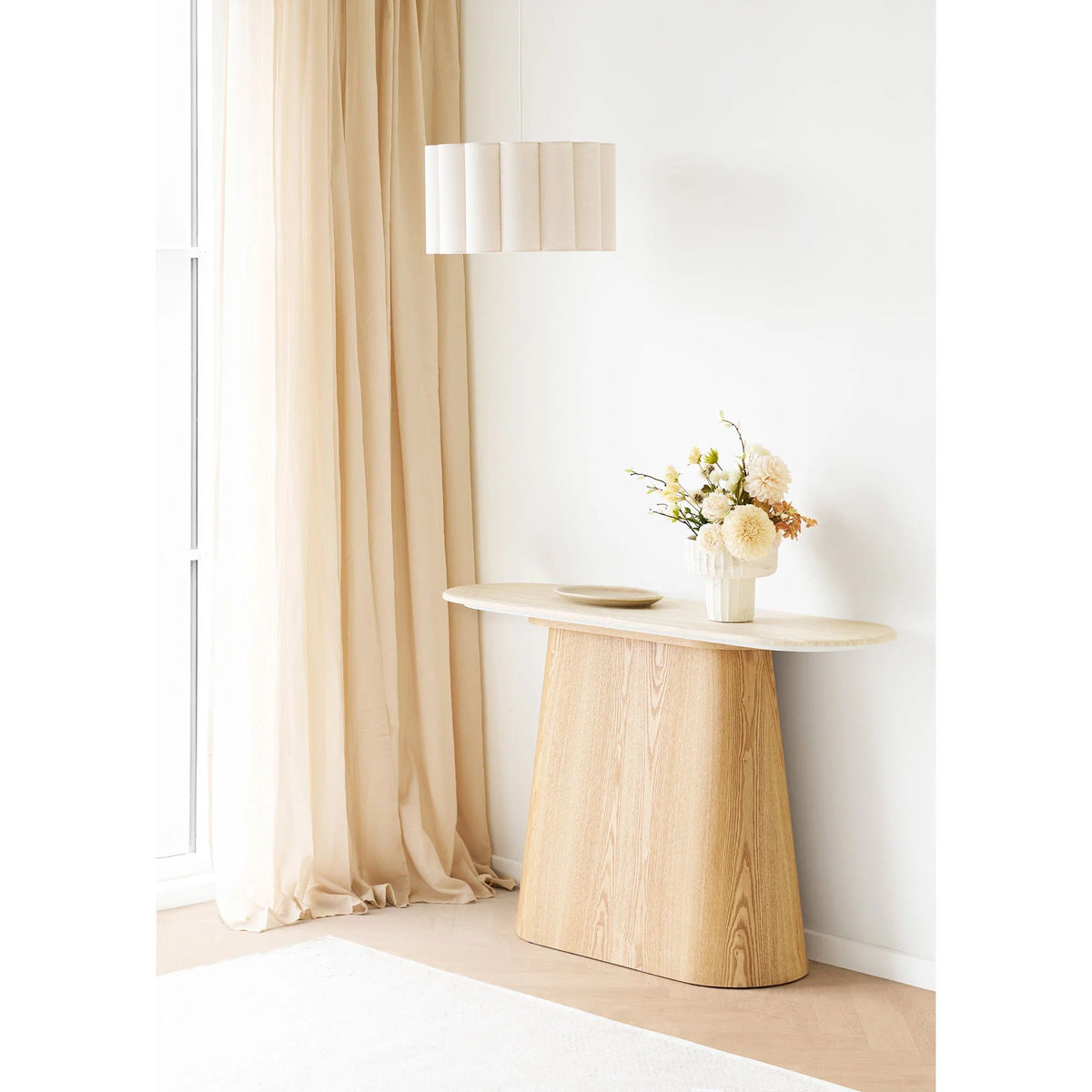 
Consolle di design «Larvik» con piano in granito