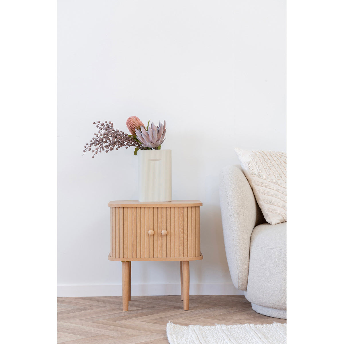 
Tavolino laterale e comodino di design «Niclas» - Naturale