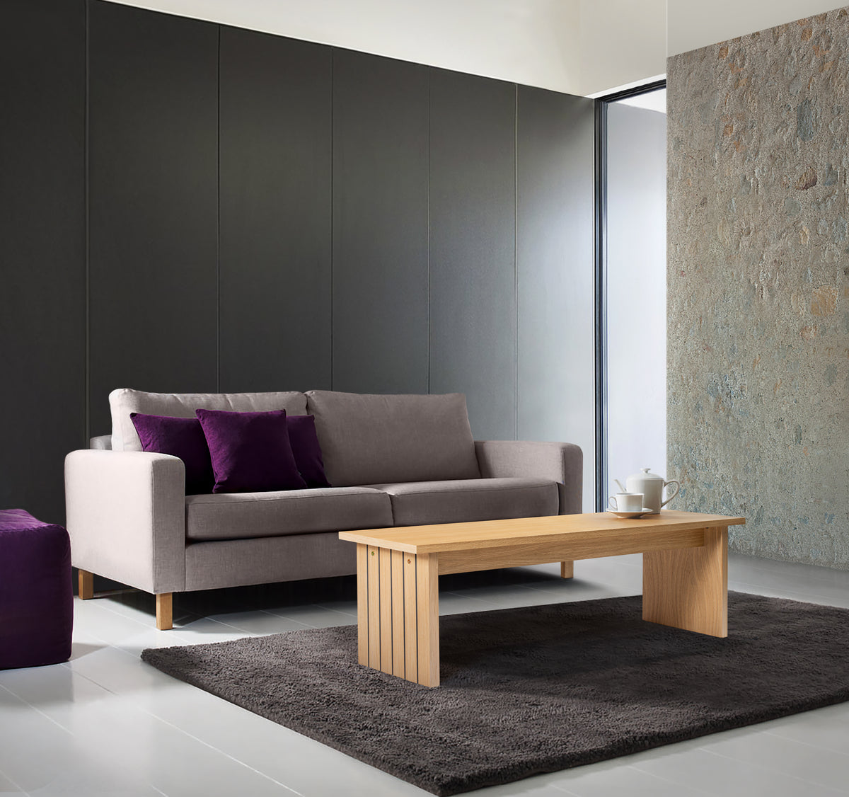 
Design Couchtisch „Stripe“ aus massiver und teilmassiver Eiche
