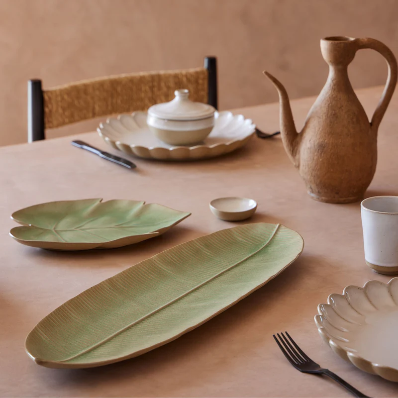 
Handmade Serving Bowl "Monstera Leaf Marrakesh"