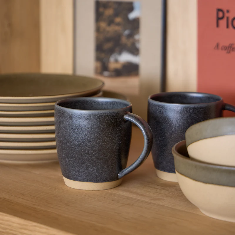 
Handcrafted "Arenito" Mug - Charcoal Grey
