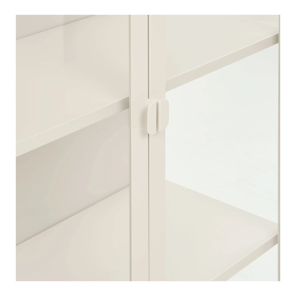 
Design Vitrine „Leonies“ aus Metall, 2-türig - Off White