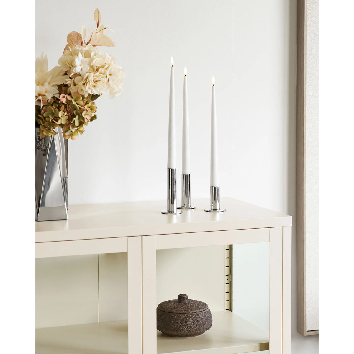 
Highboard di design «Leonies» in metallo, a 2 ante - Bianco sporco