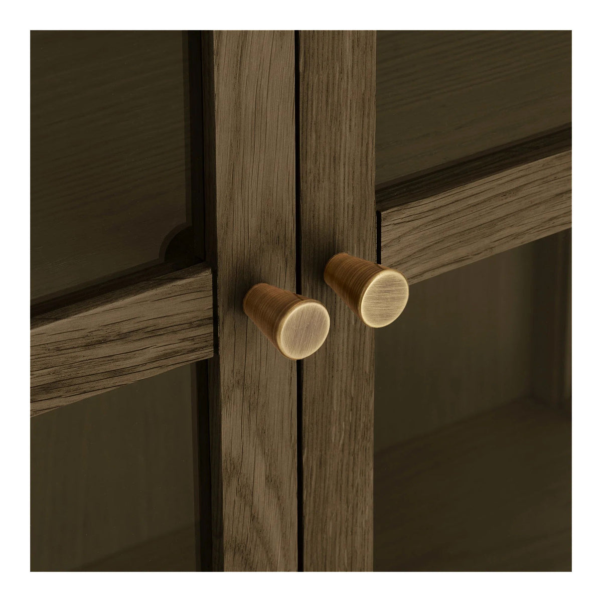 
Design Holzvitrine „Zamora“ 2-türig - Eiche Dunkelbraun / 90 x 40 x 180 cm
