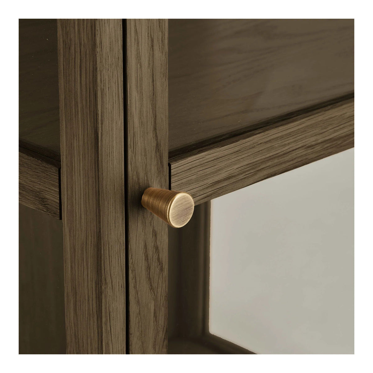 
Vitrine en bois design « Zamora » à 2 portes - Chêne brun foncé / 40 x 47 x 180 cm